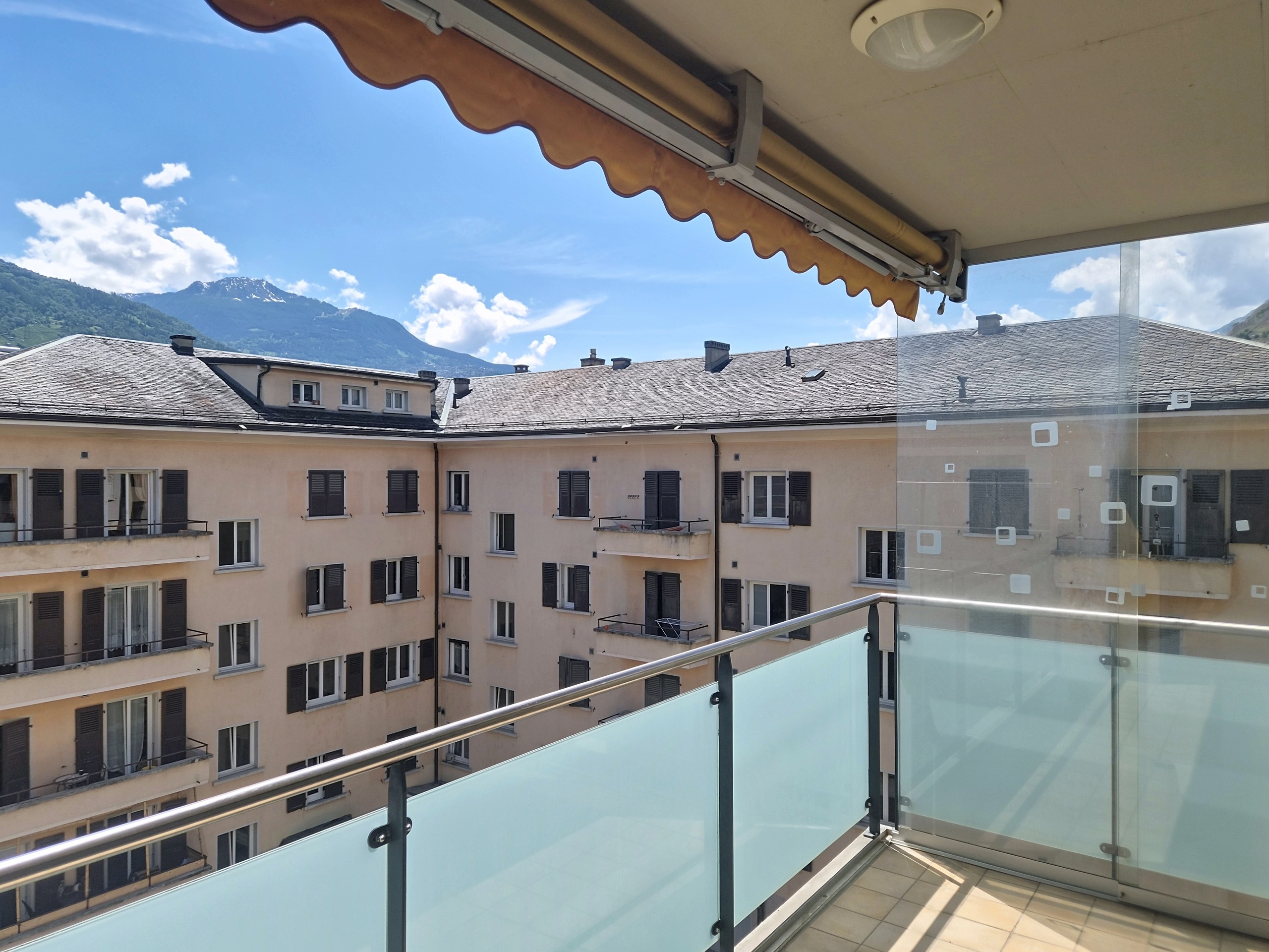 Vista esteriore 1