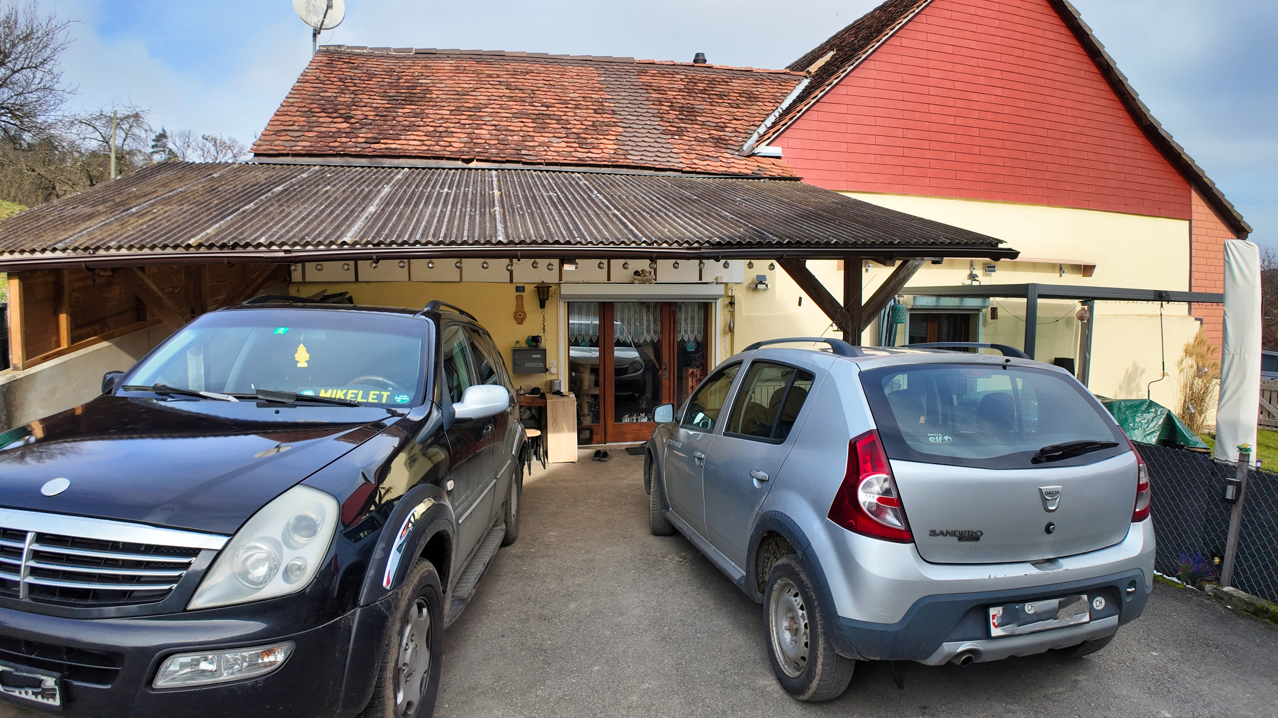Appartement ouest - couvert à voiture