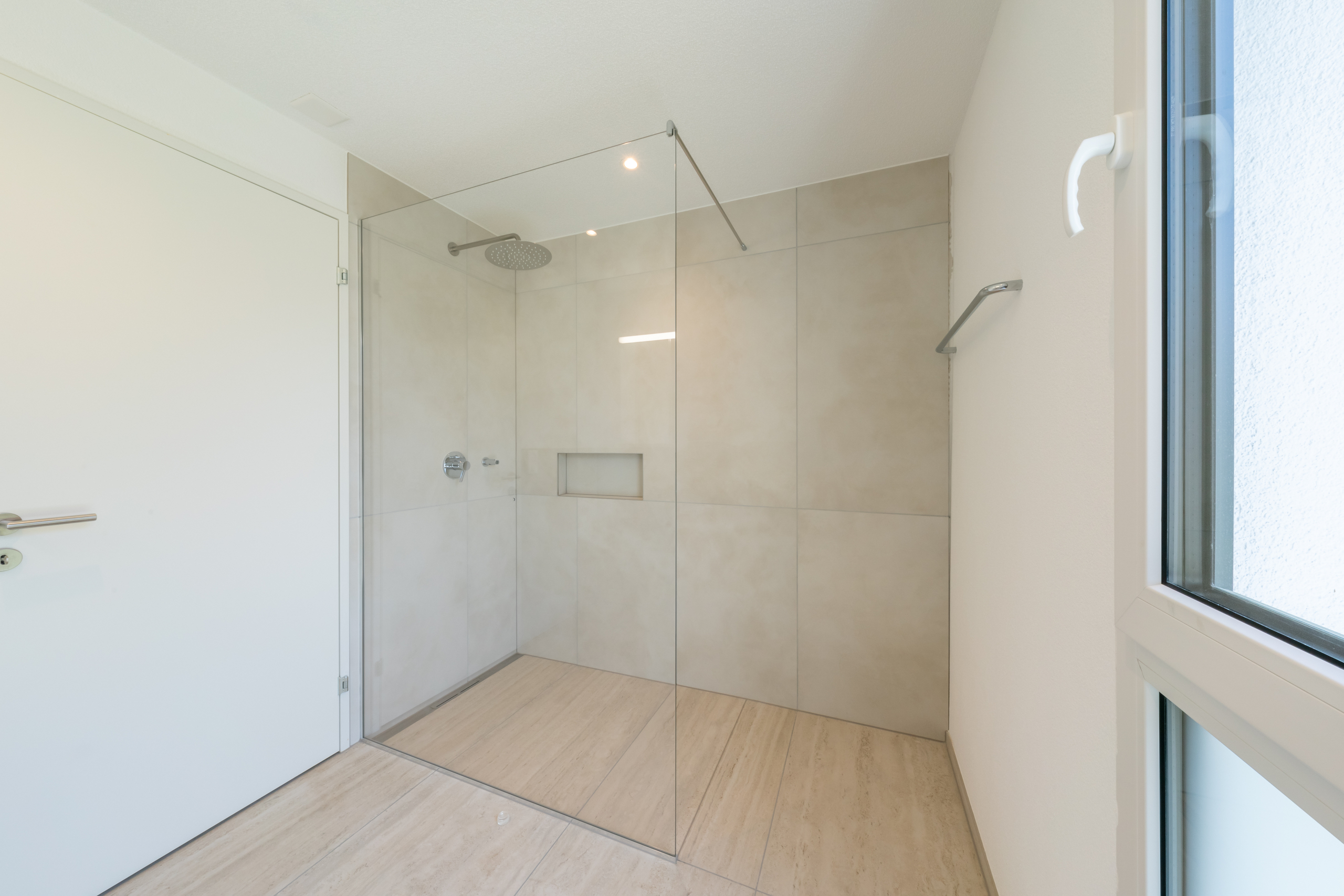 Badezimmer / Dusche Badezimmer / Dusche