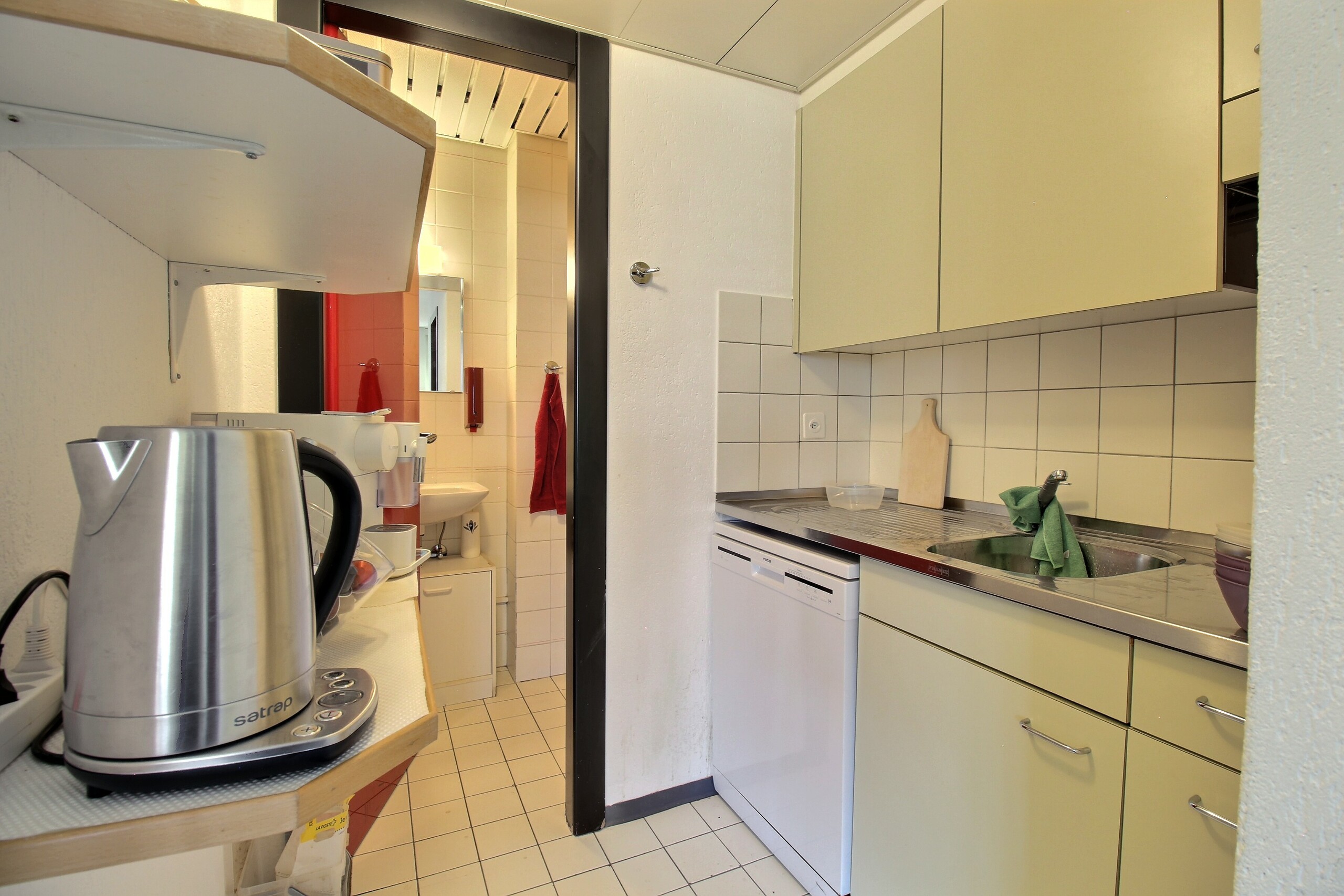 Photo 10