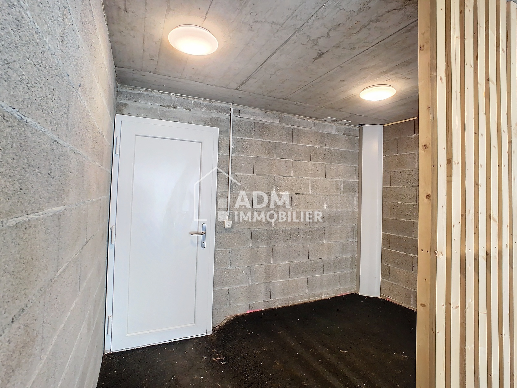 Cave attenante au box Cave attenante au box