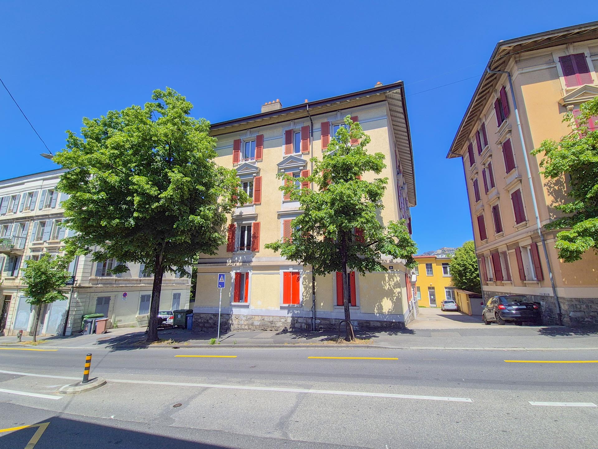 Façade