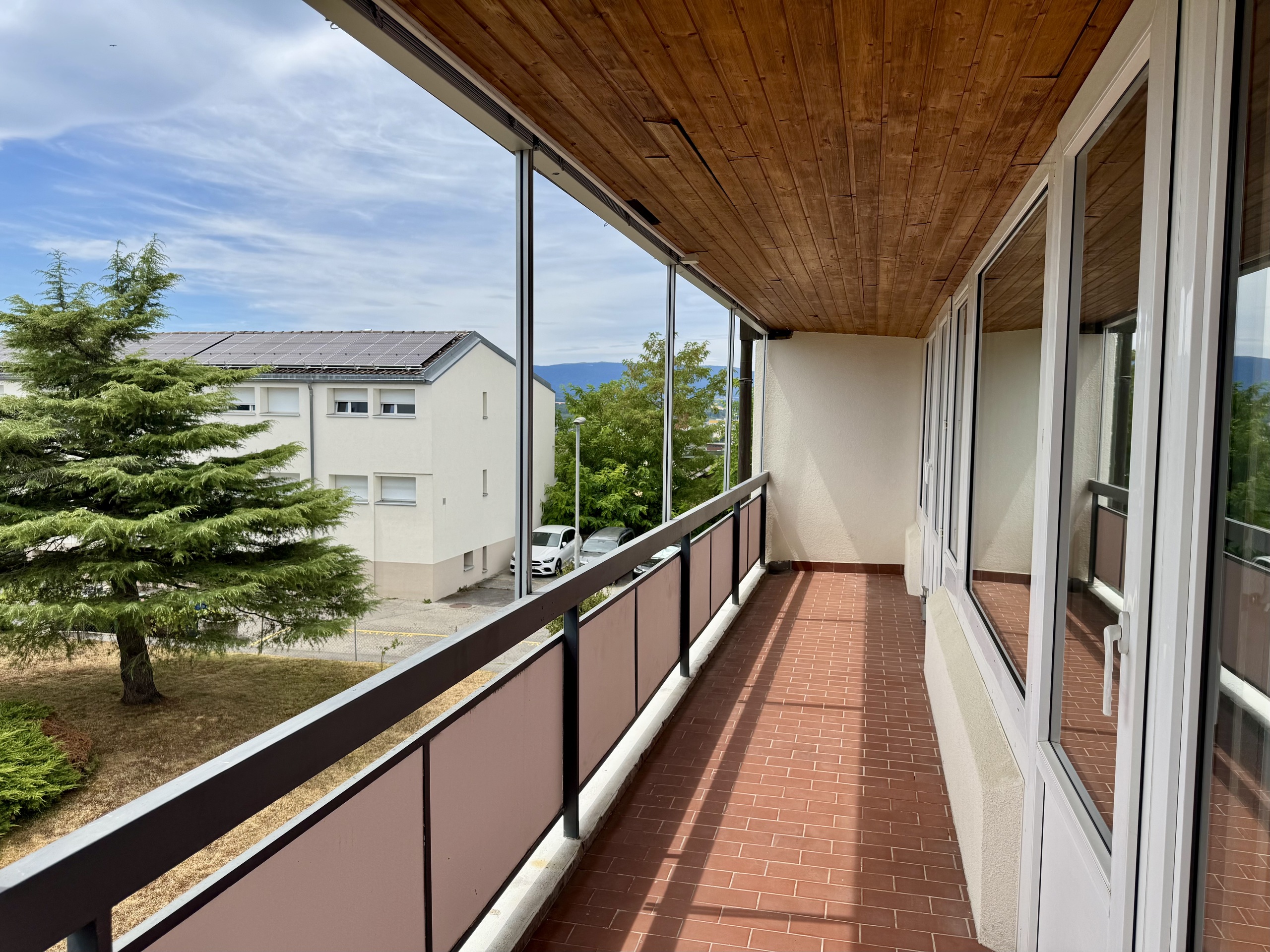Exterior view 2