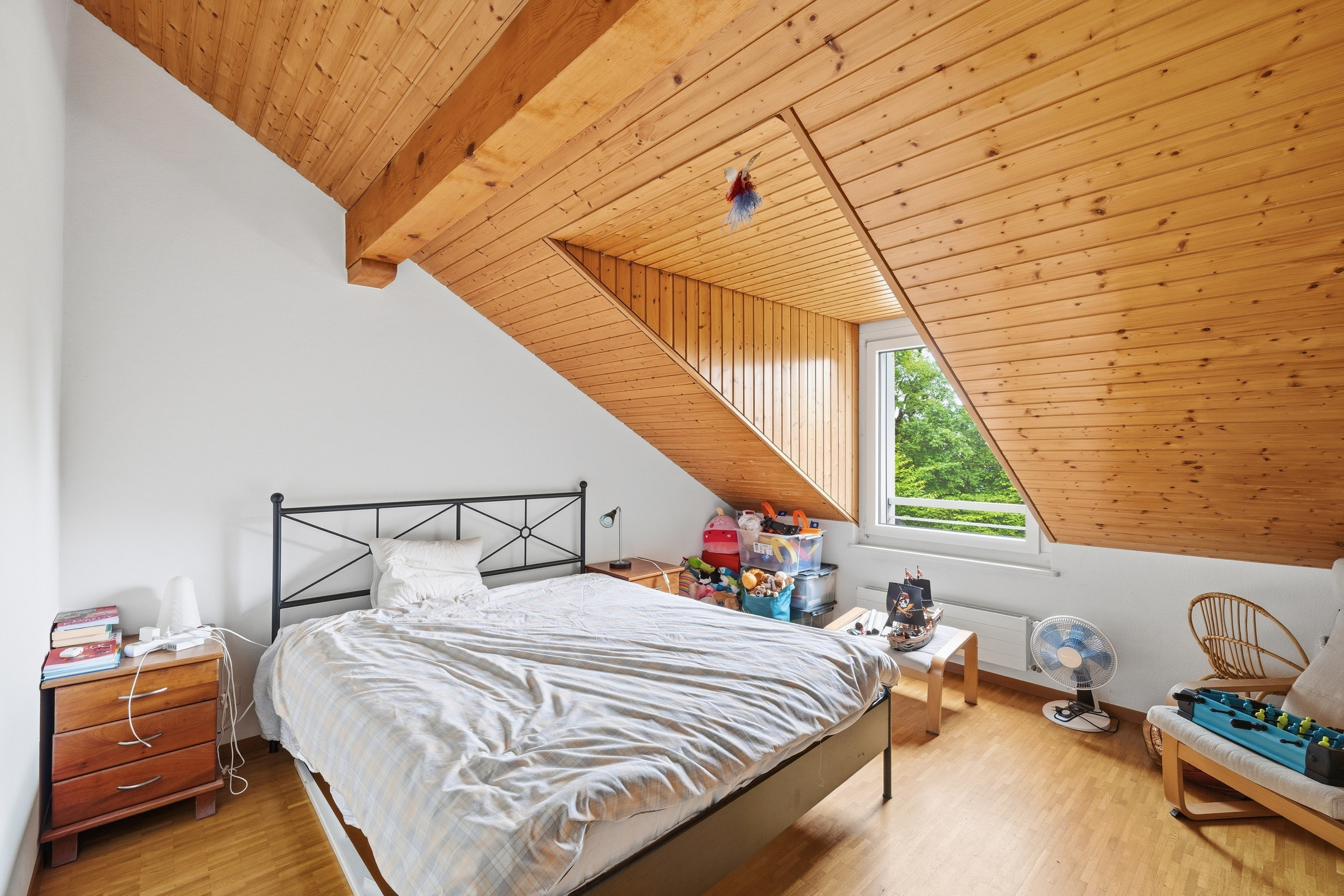 Interior view 8
