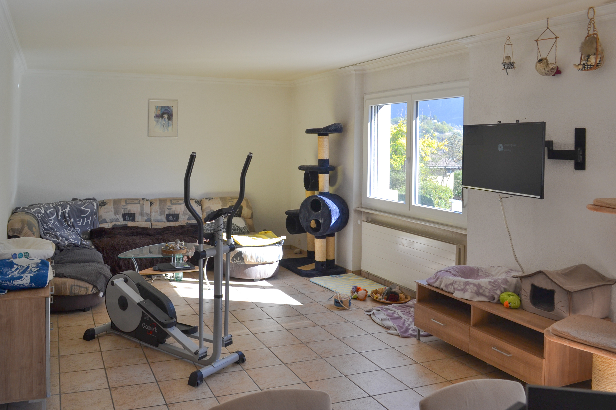 Photo 1