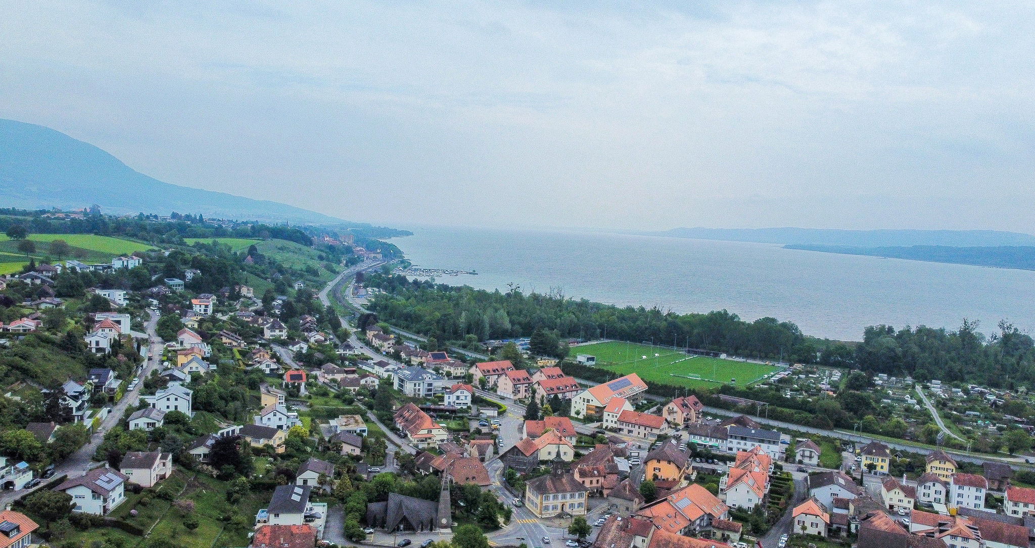 Vue aérienne sur Grandson Vue aérienne sur Grandson