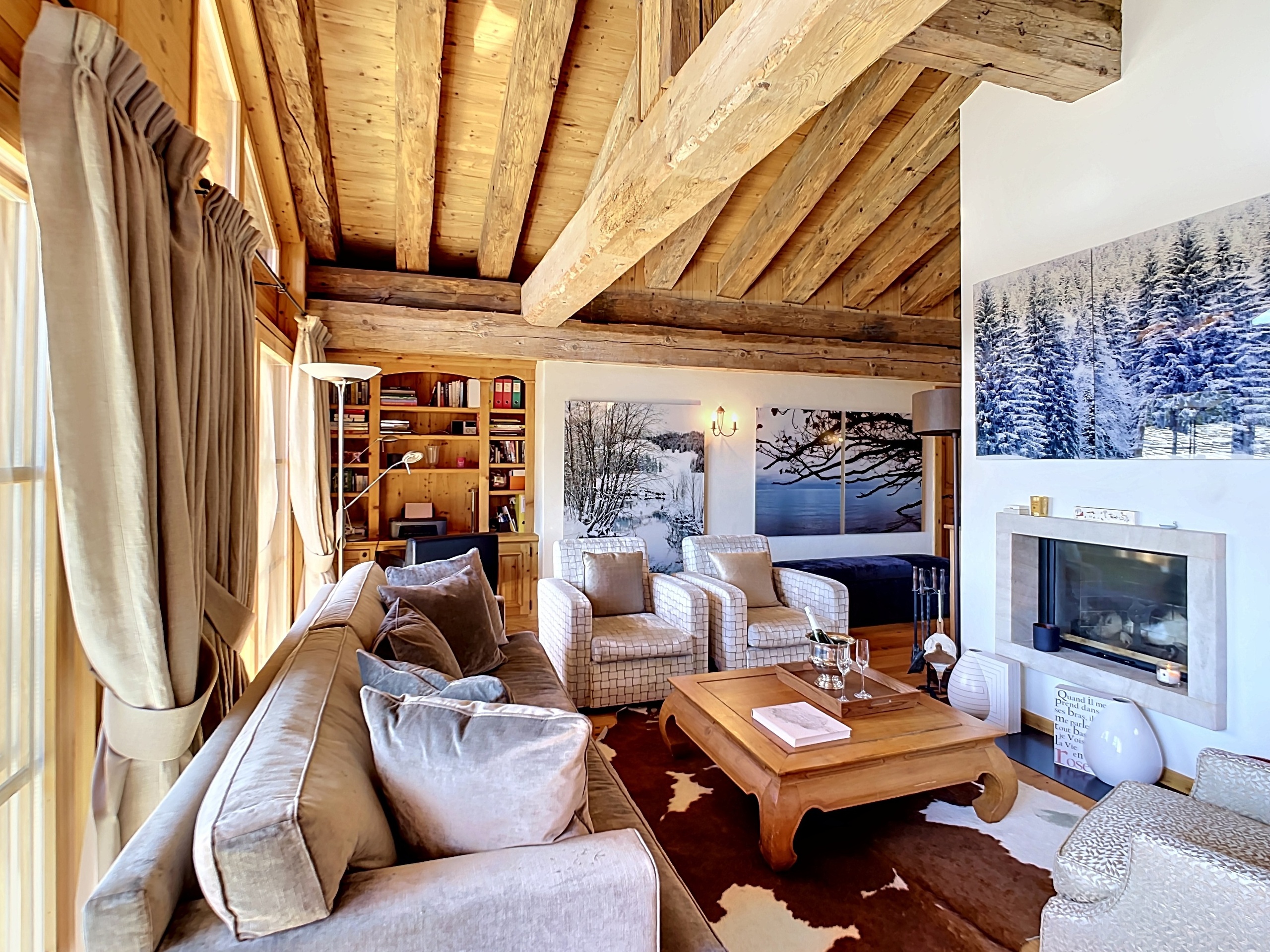 Interior view 8
