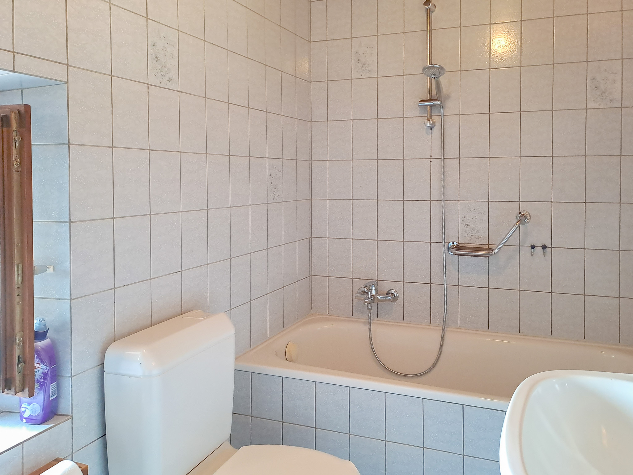Appartement de 3 pces au 1er étage - salle d'eau