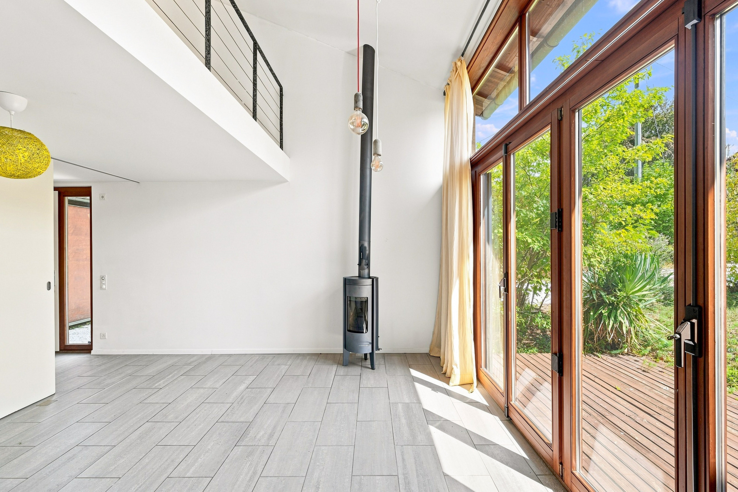 Interior view 2