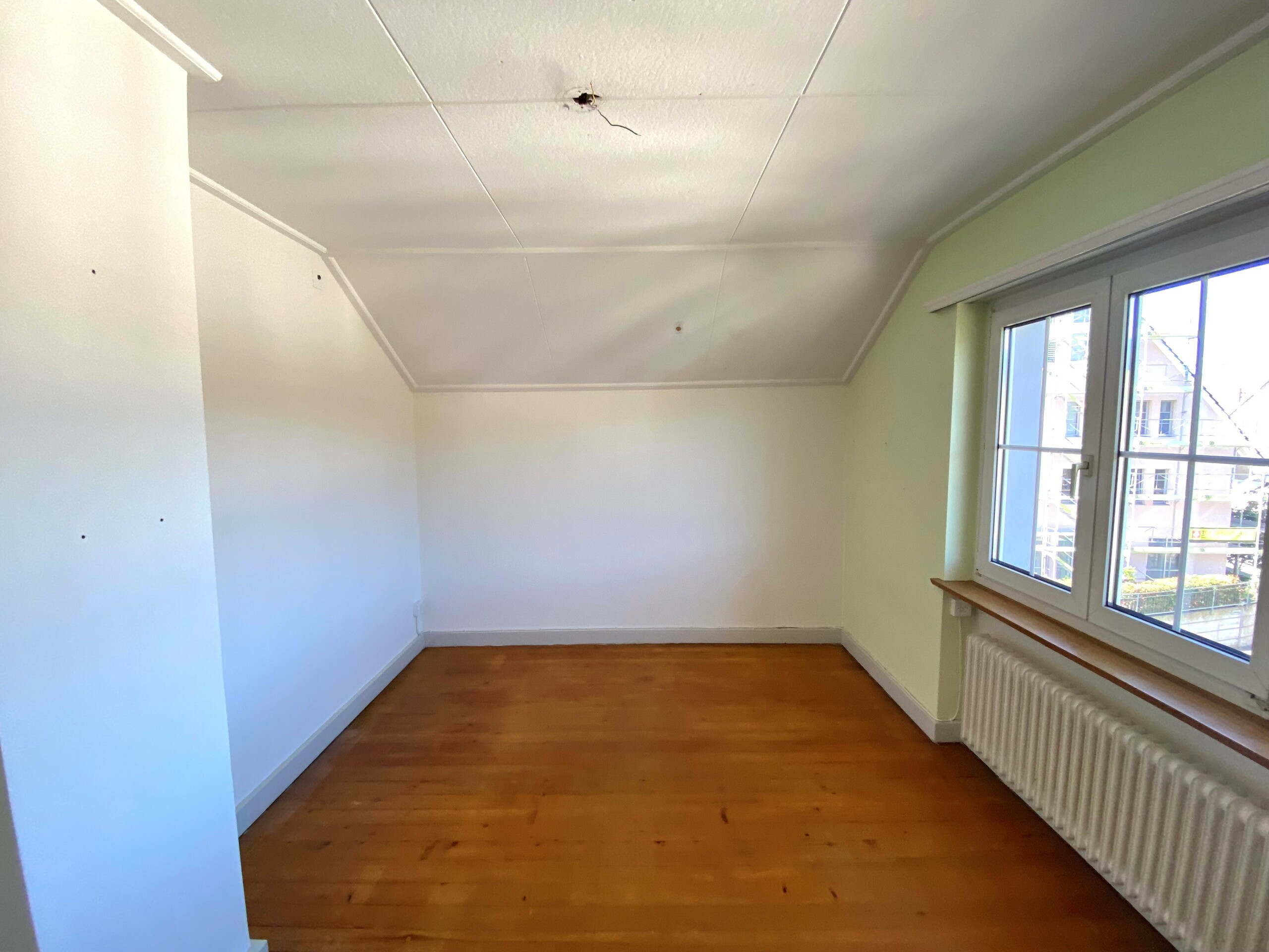 Schlafzimmer rechts Dachgeschoss Schlafzimmer rechts Dachgeschoss