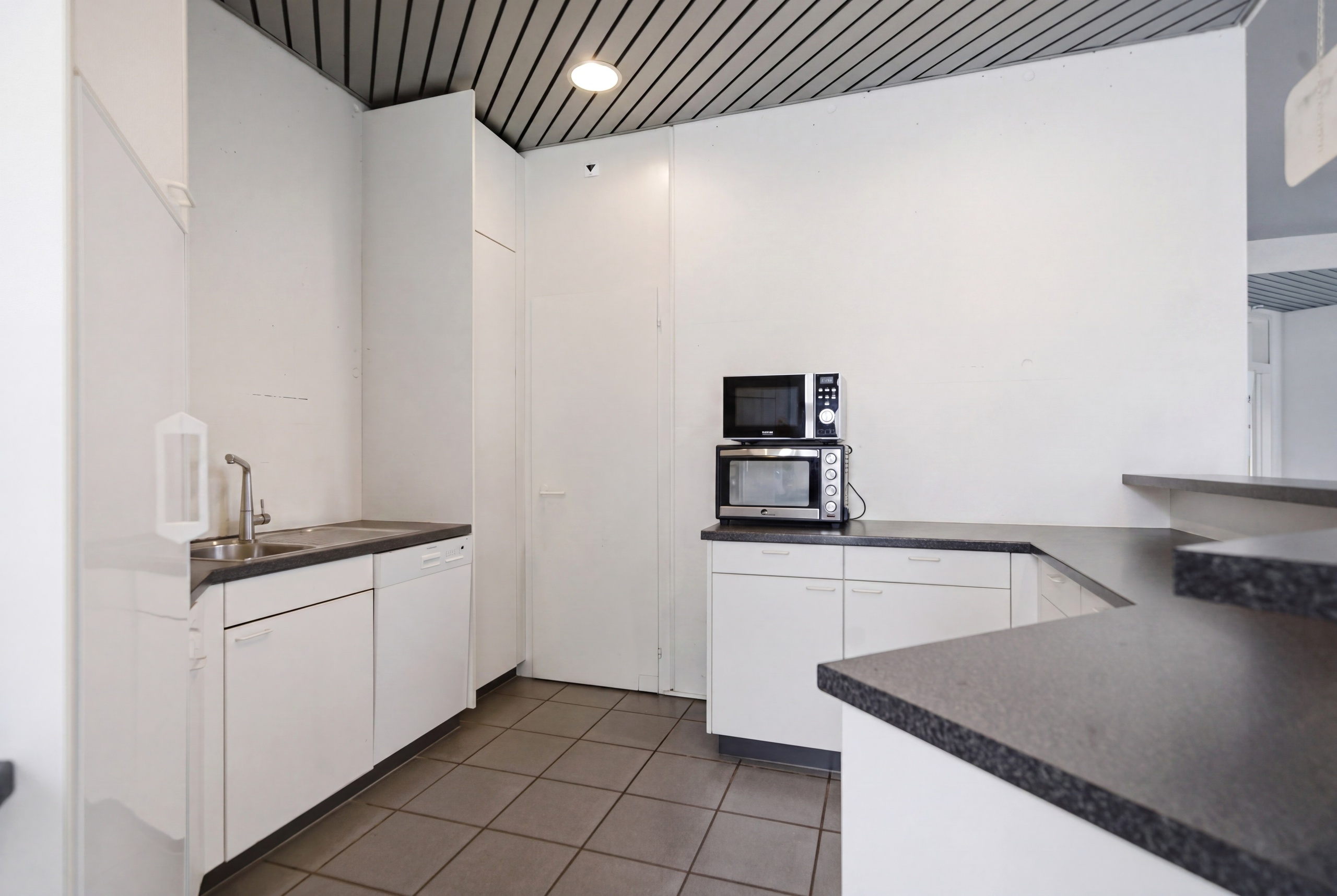 Interior view 5