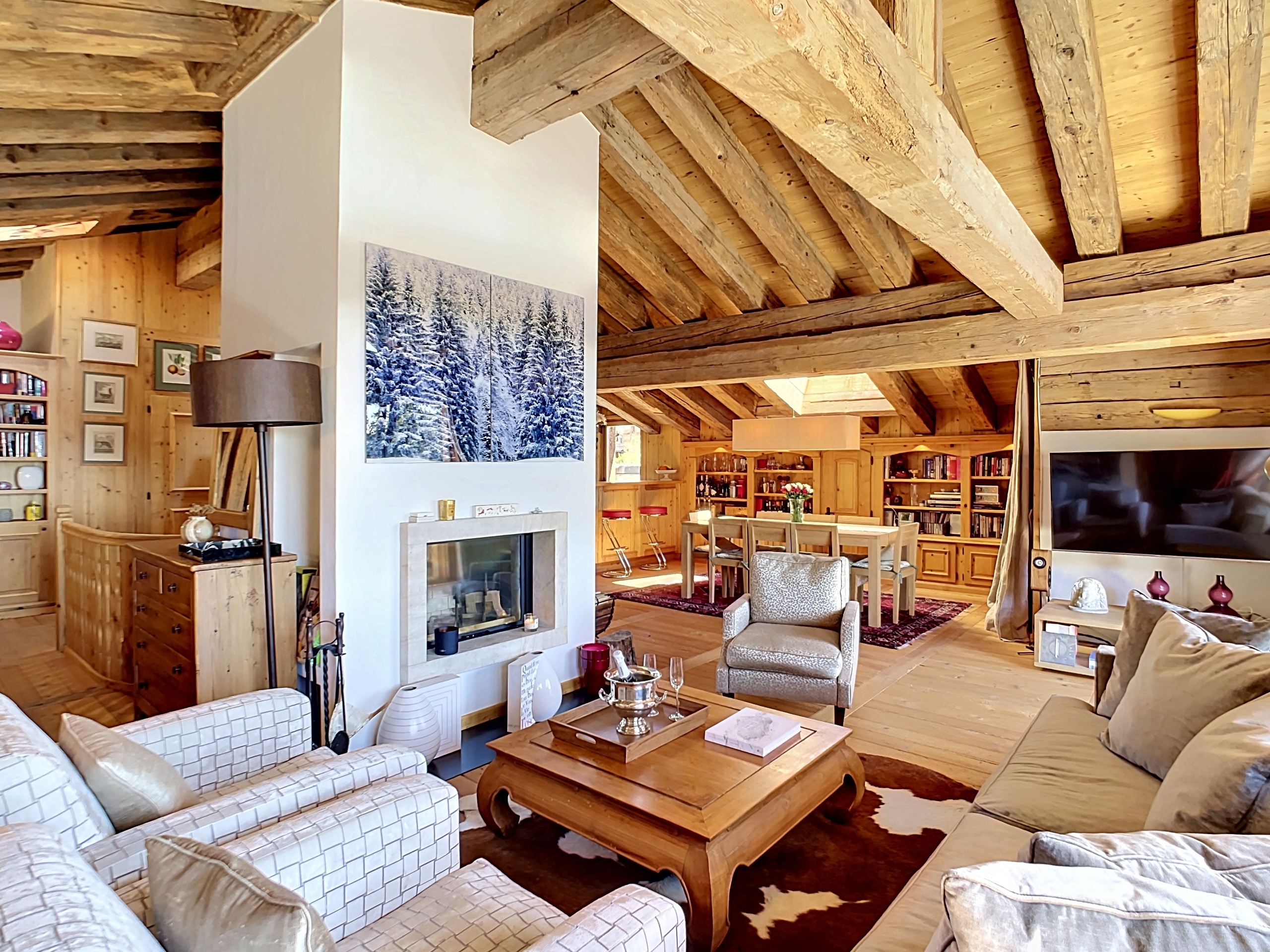 Interior view 6