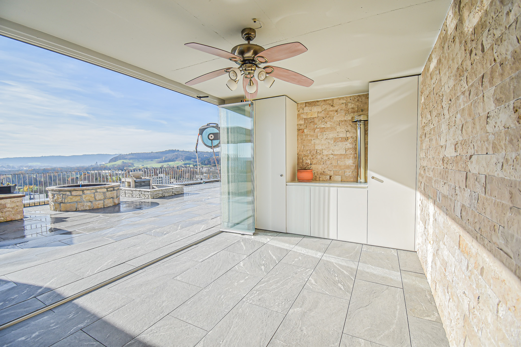 Wintergarten mit Faltglas-System