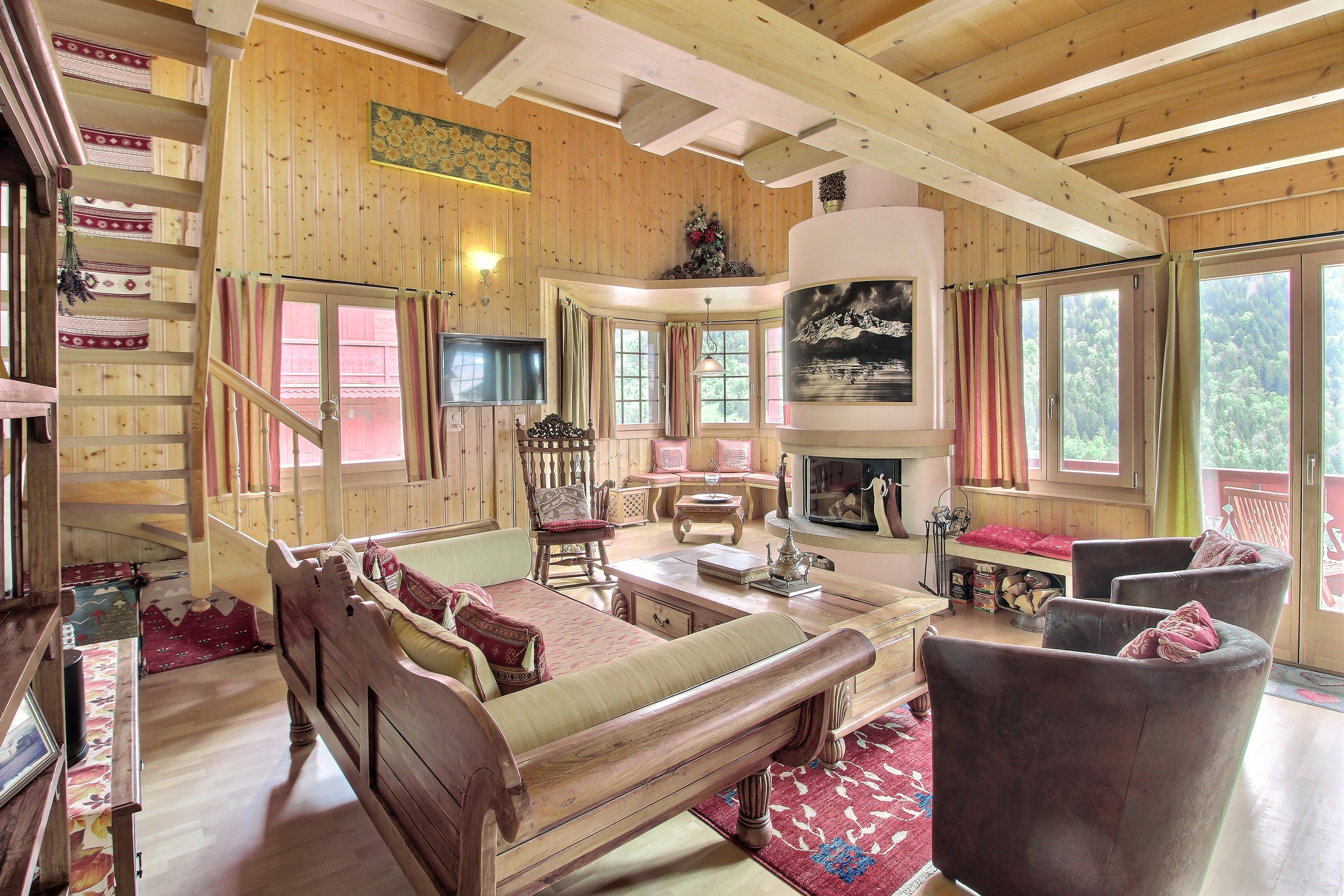 Interior view 2