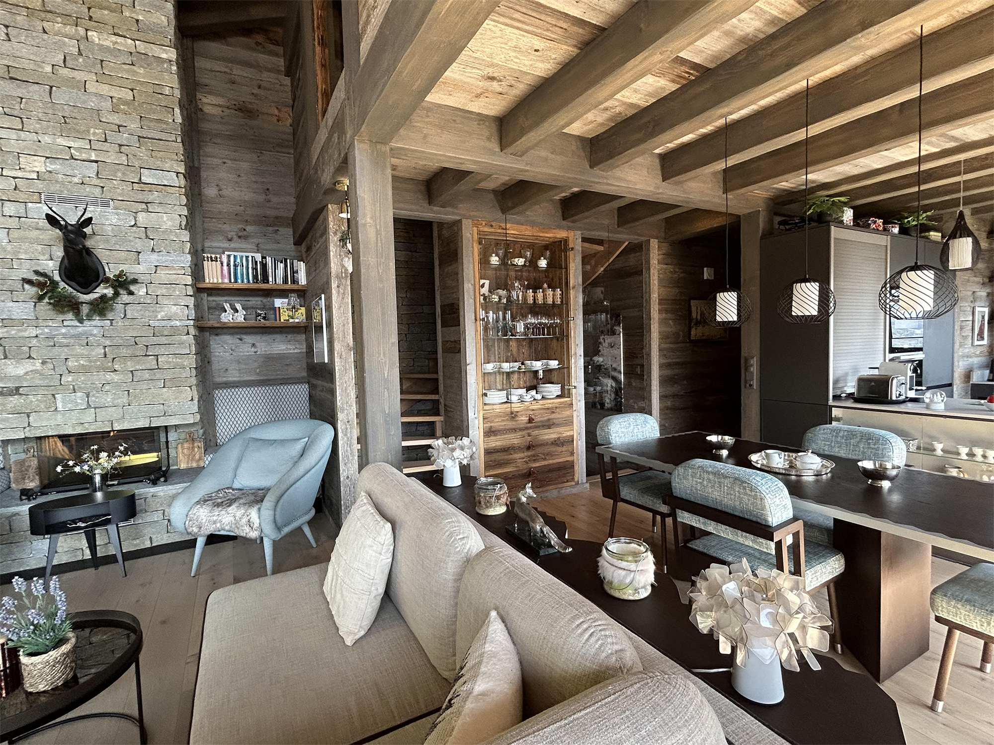 Interior view 5
