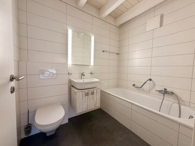 1ère salle de bains 1ère salle de bains