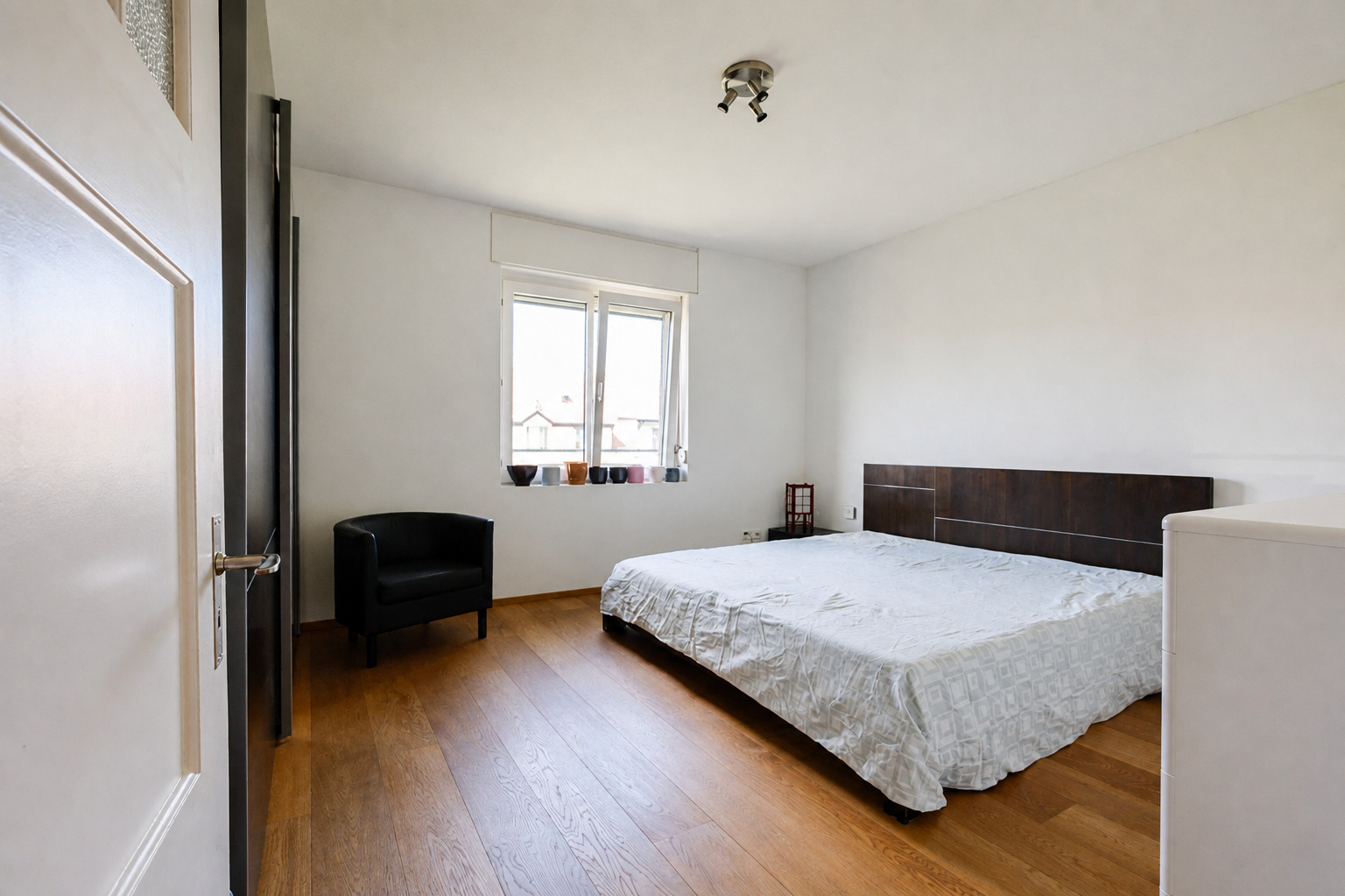 Zimmer 4. Obergeschoss Zimmer 4. Obergeschoss