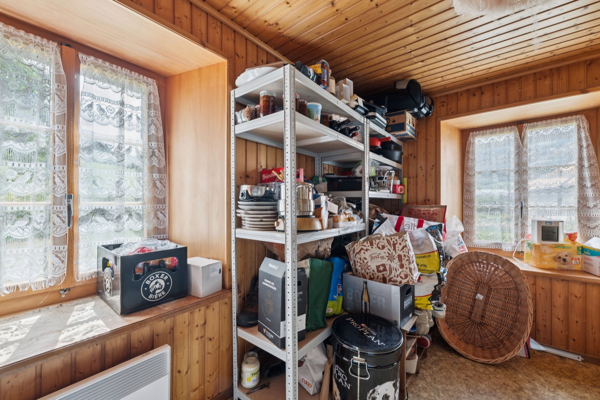 Interior view 4