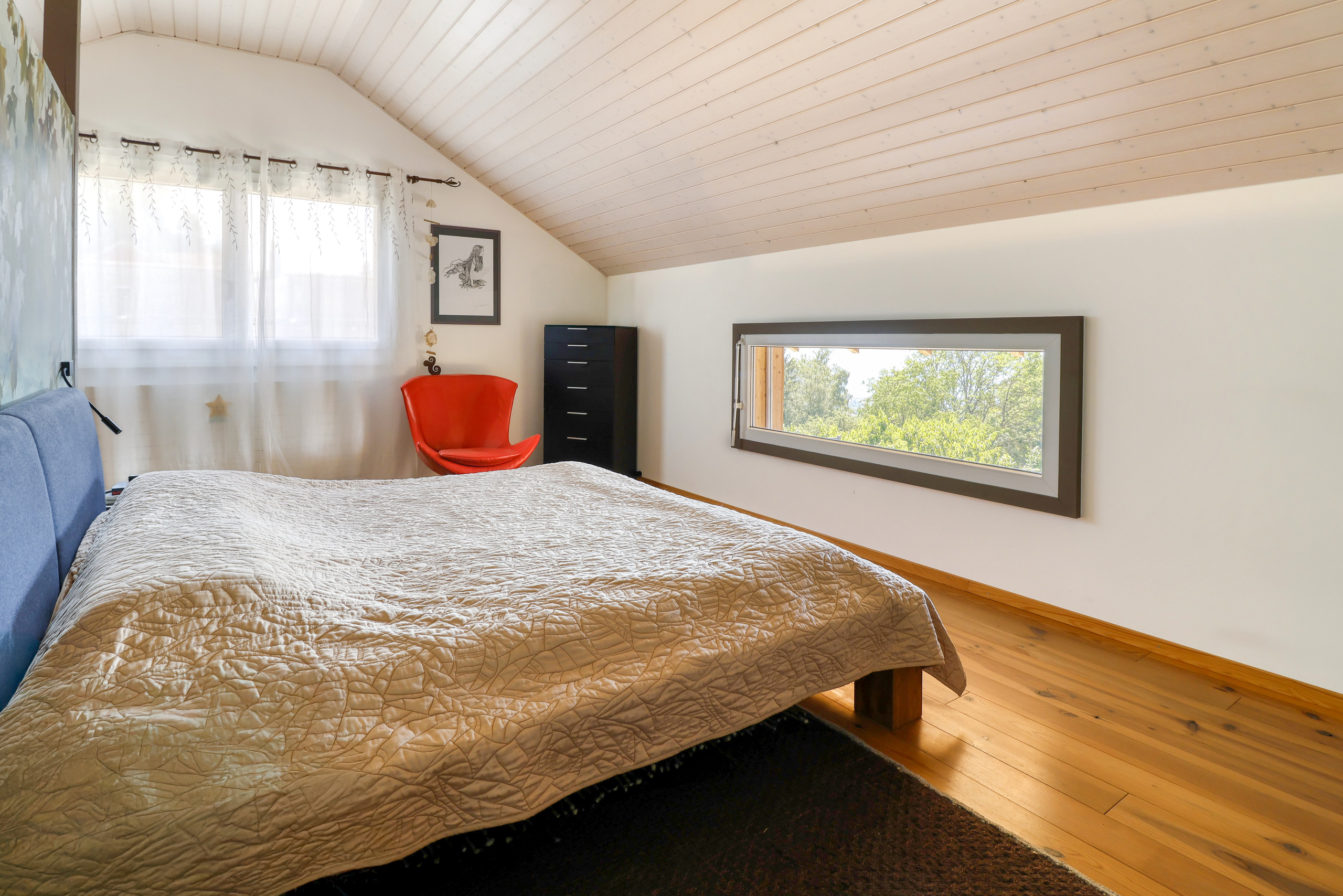 Interior view 9
