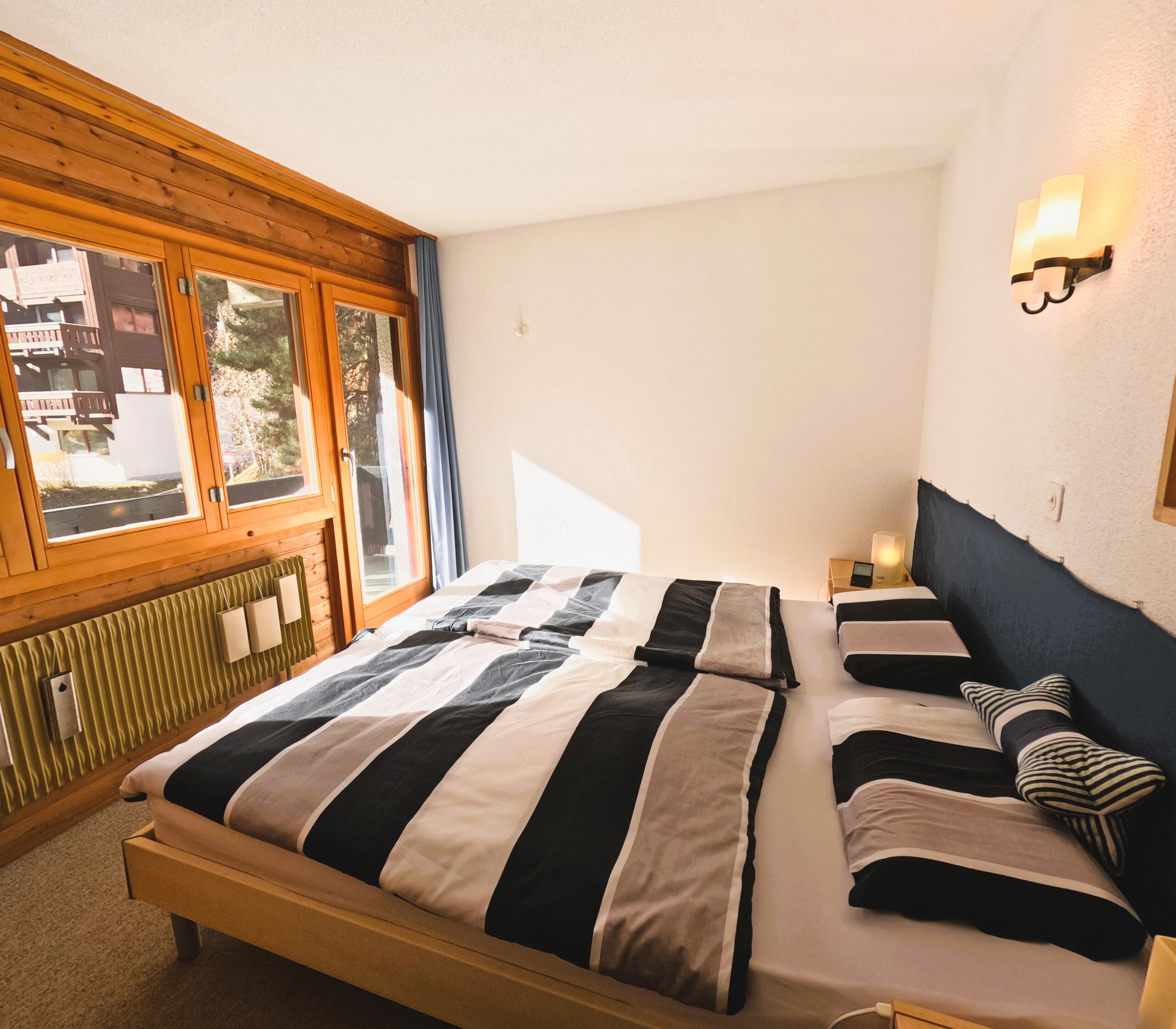 Chambre à coucher double (1)