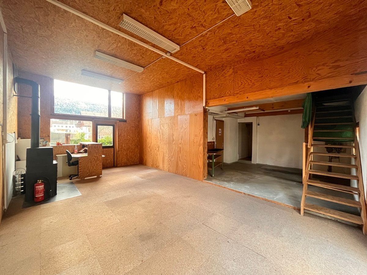Photo 10