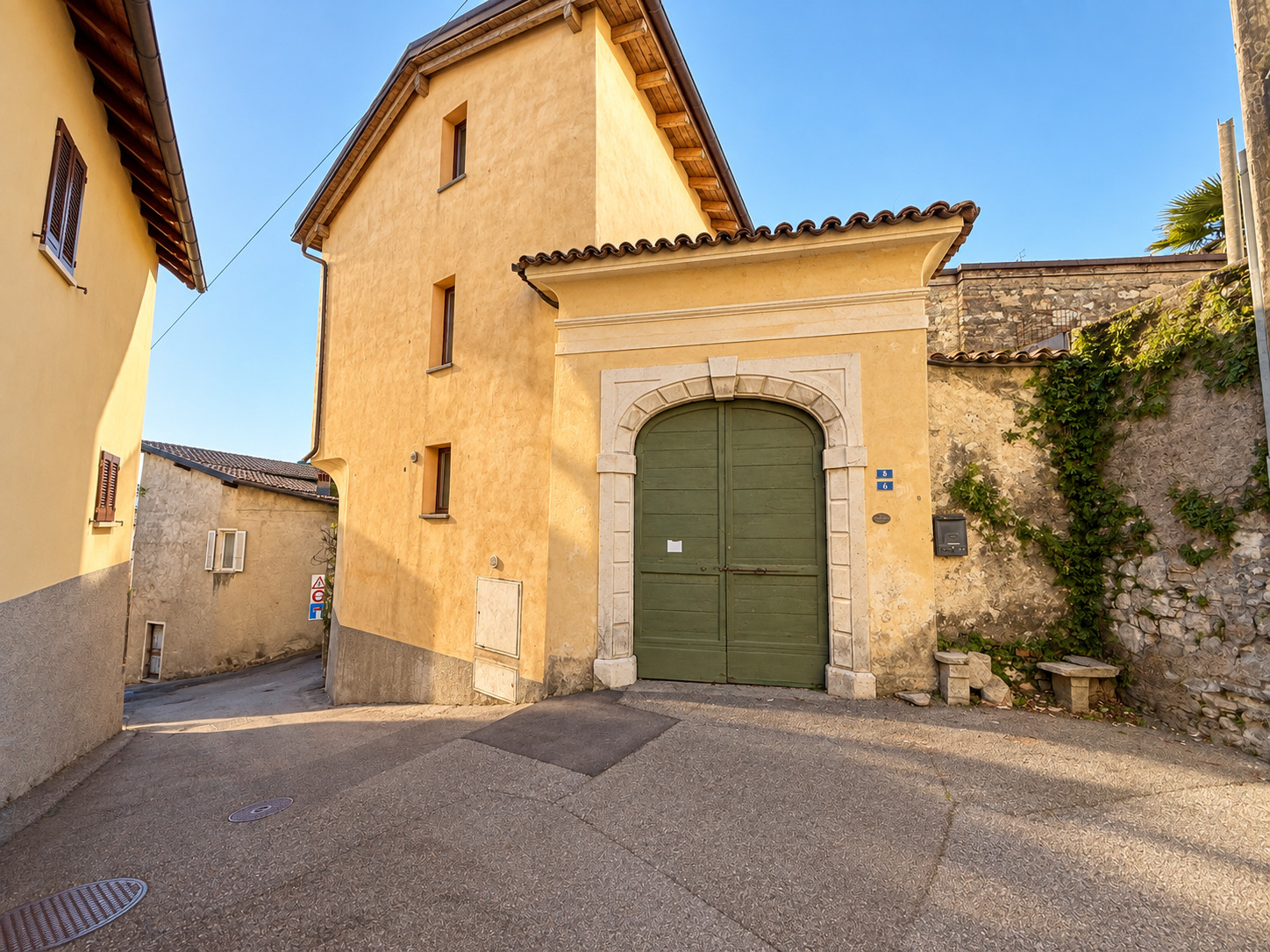 Vista esteriore 3