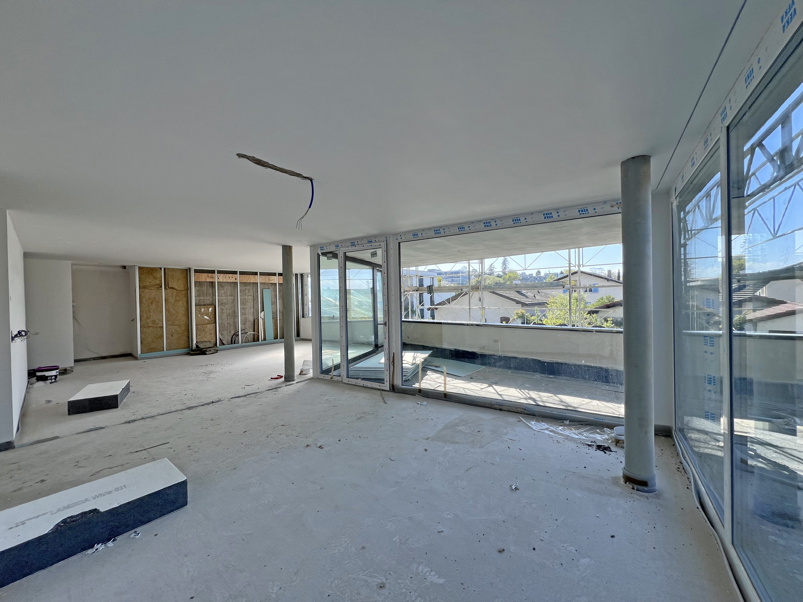 Lot 1 - Séjour/salle à manger/cuisine