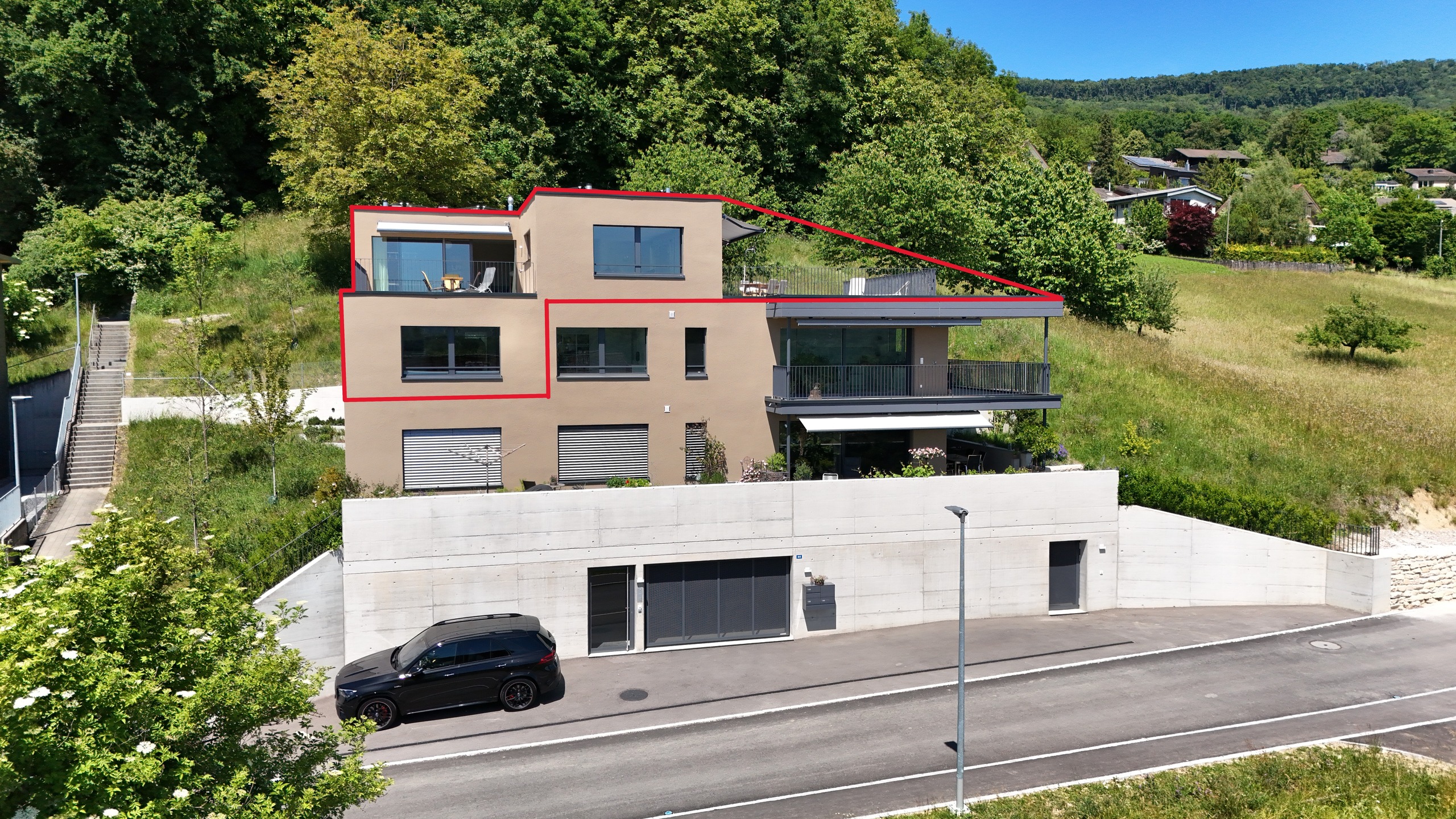 Gesamtansicht Gebäude  - Exklusive Attika in privilegierter Aussichtslage