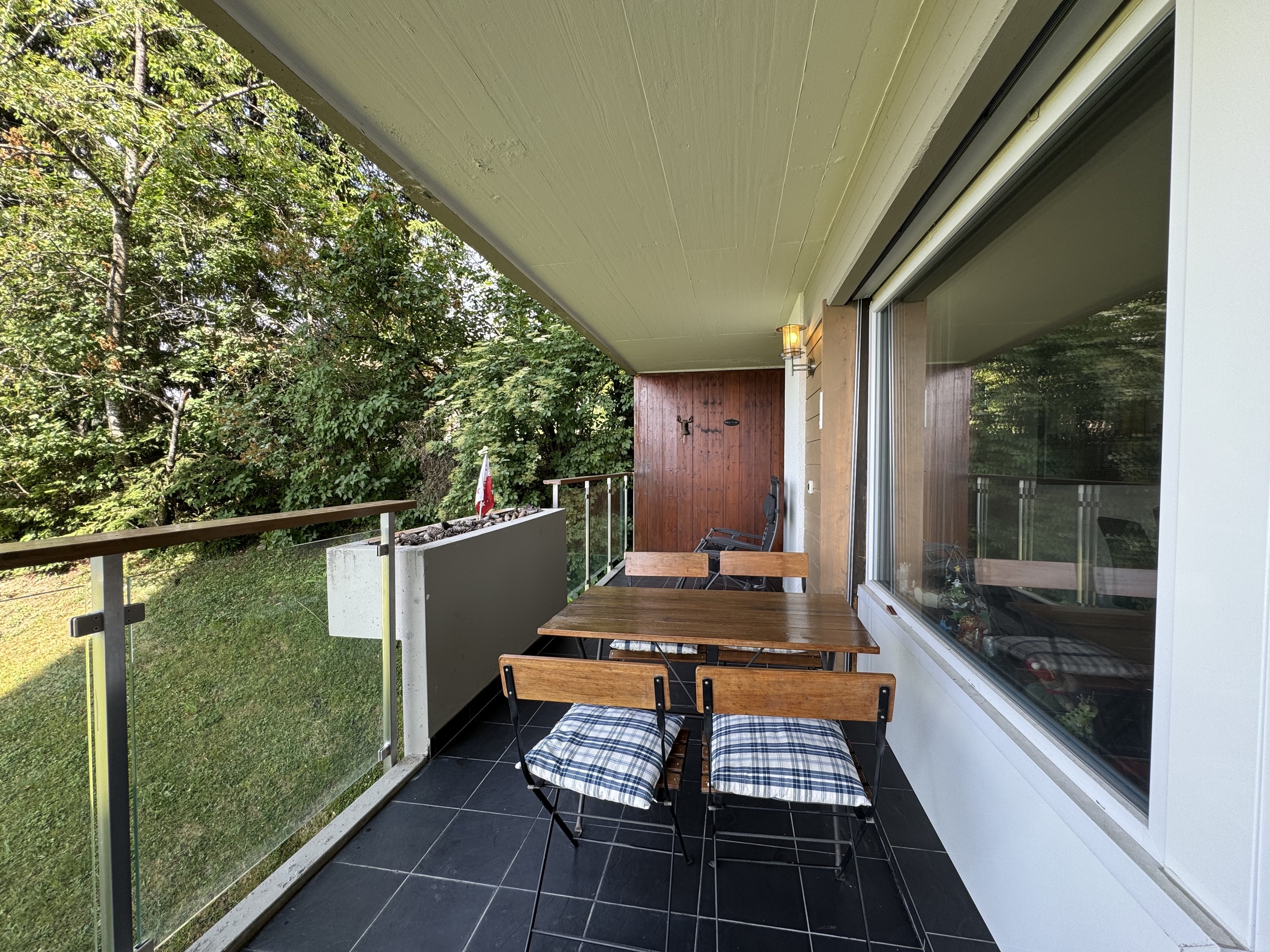 Interior view 10