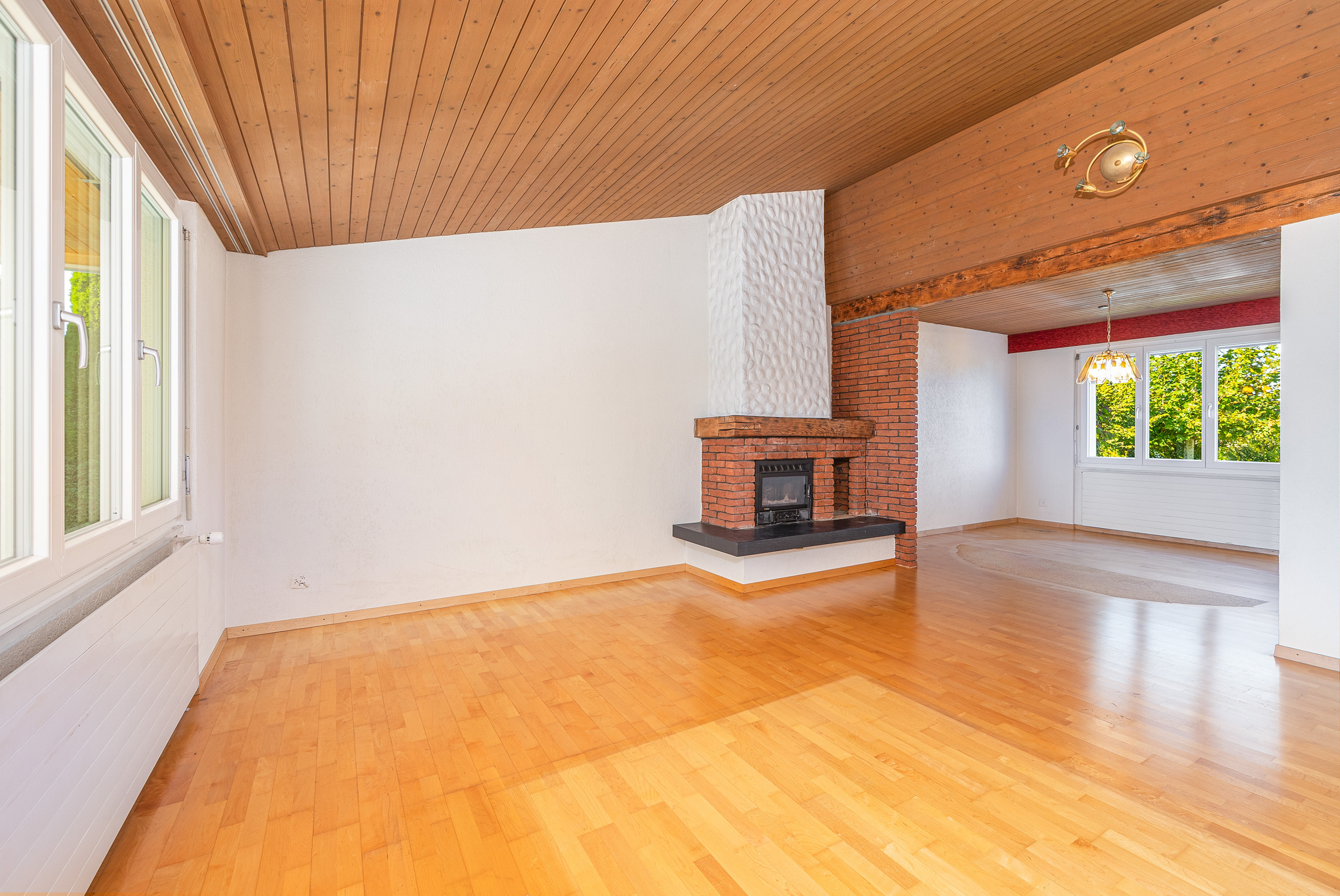 [!form_picture_interior_big!]