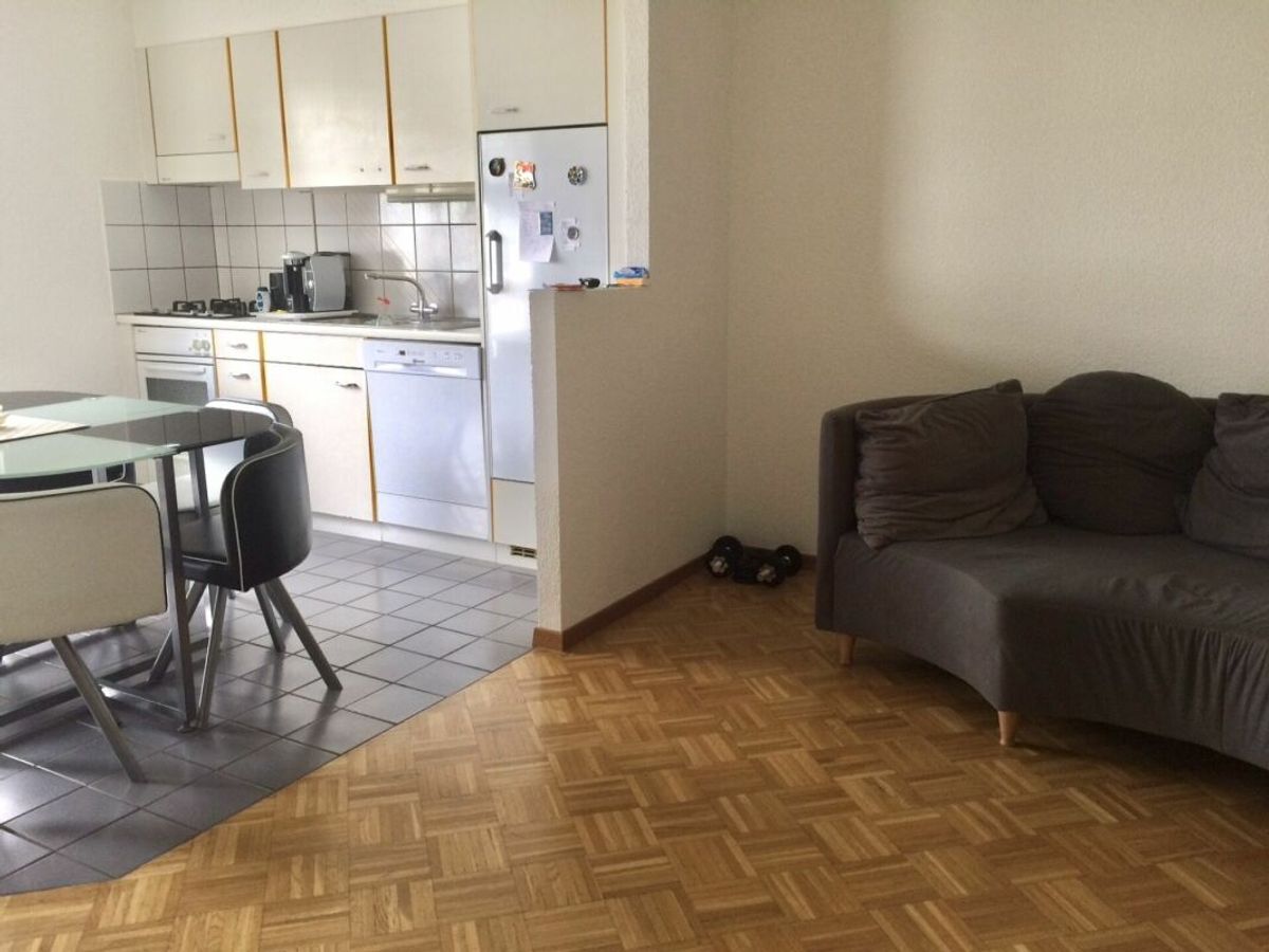 Photo 1