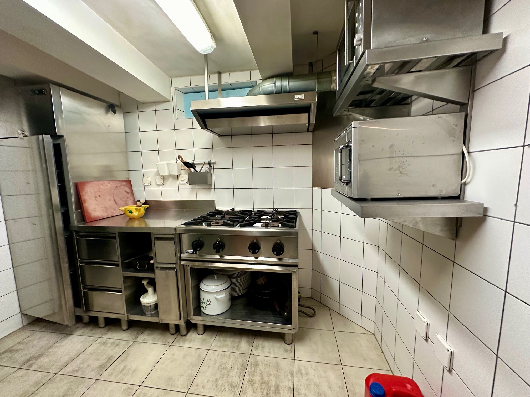 Café de la place loué par nendaz-vente immobilier