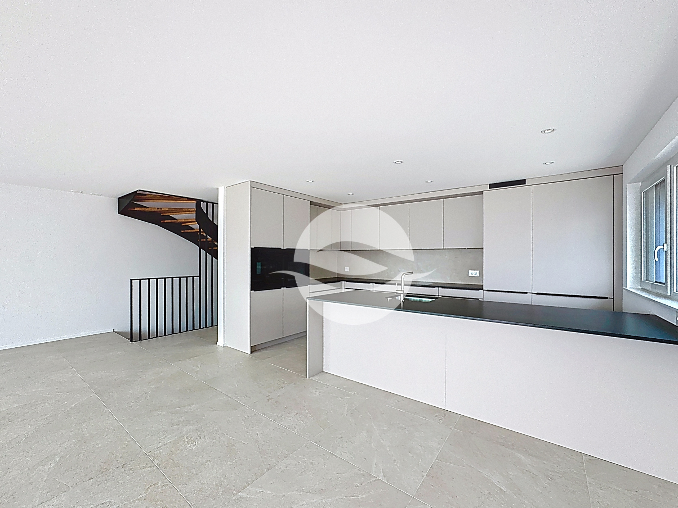 Interior view 4