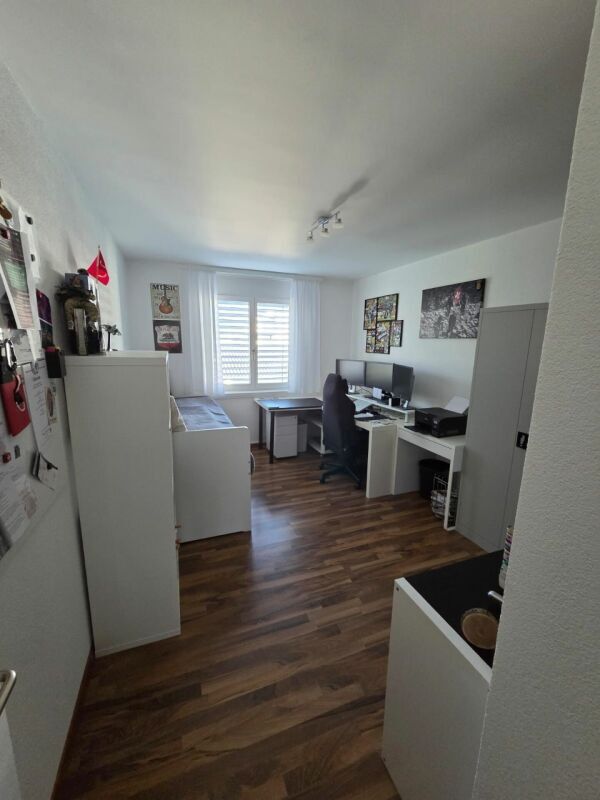 Photo 8