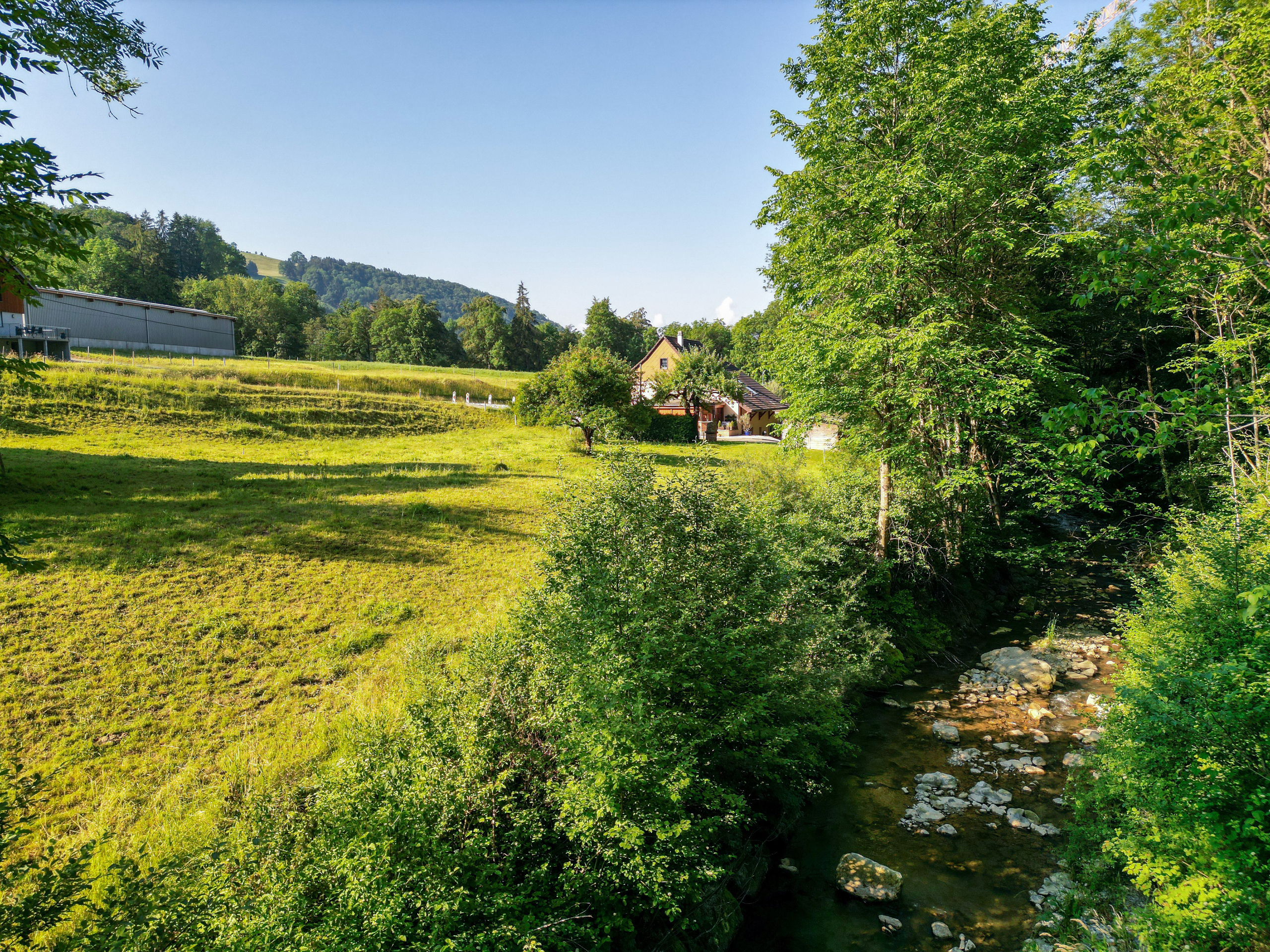 Emplacement du projet au bord de la Serbache Emplacement du projet au bord de la Serbache