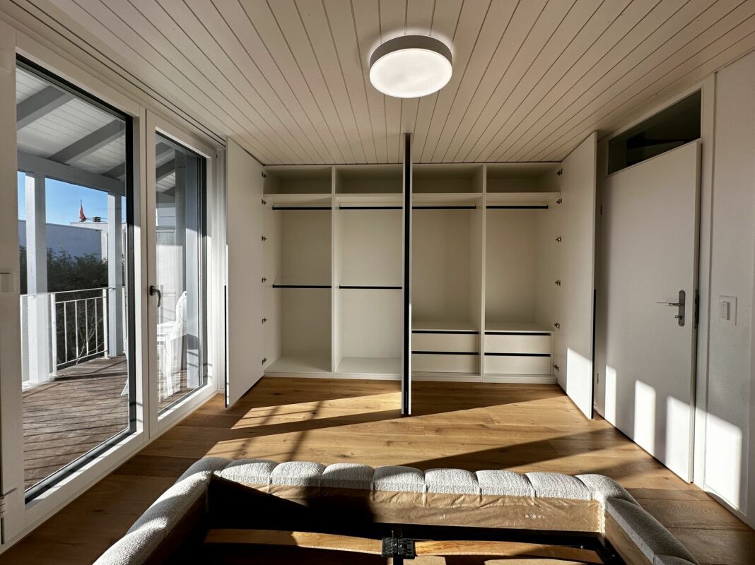 1. OG Elternschlafzimmer 1. OG Elternschlafzimmer