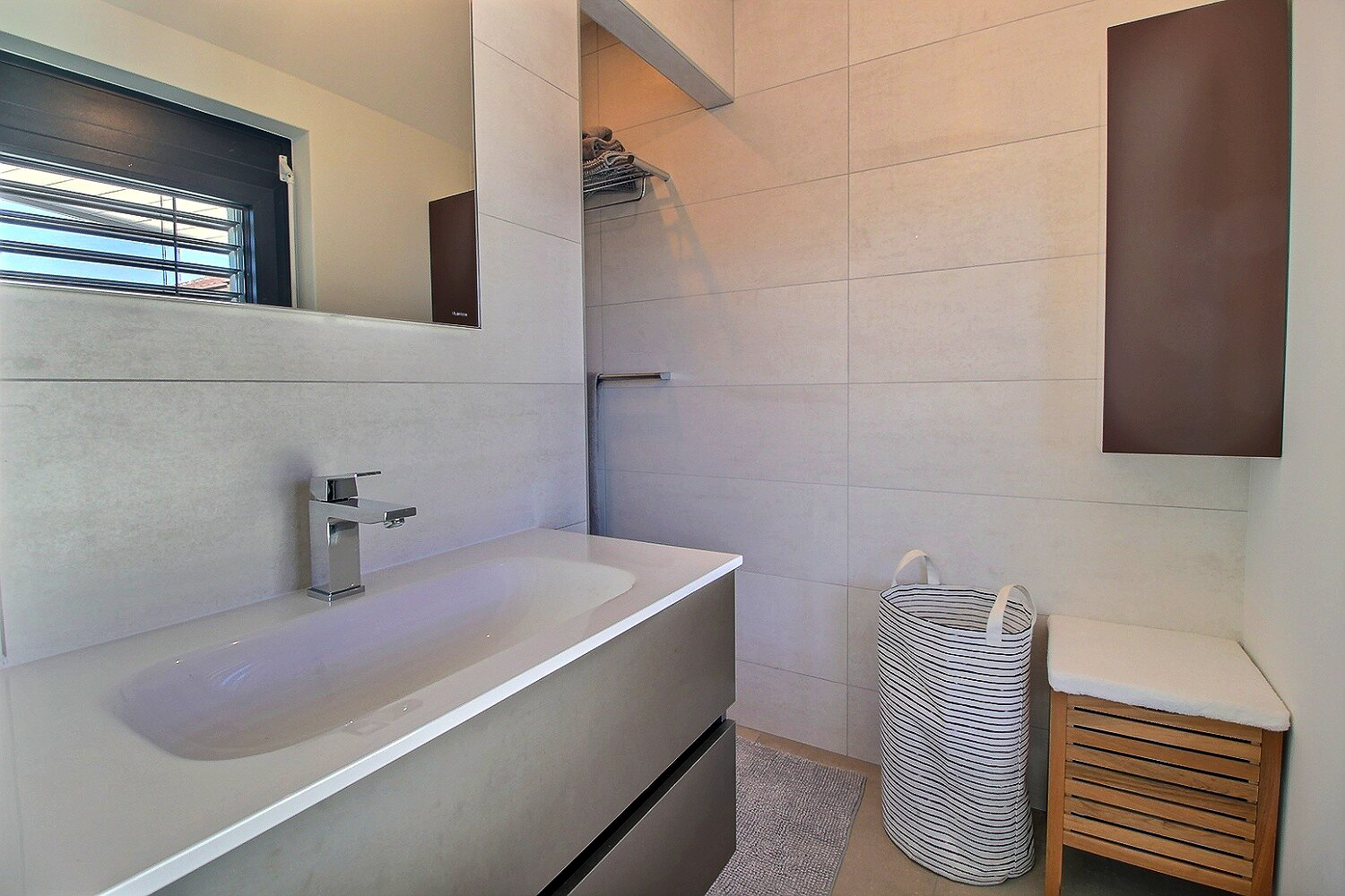 Interior view 14