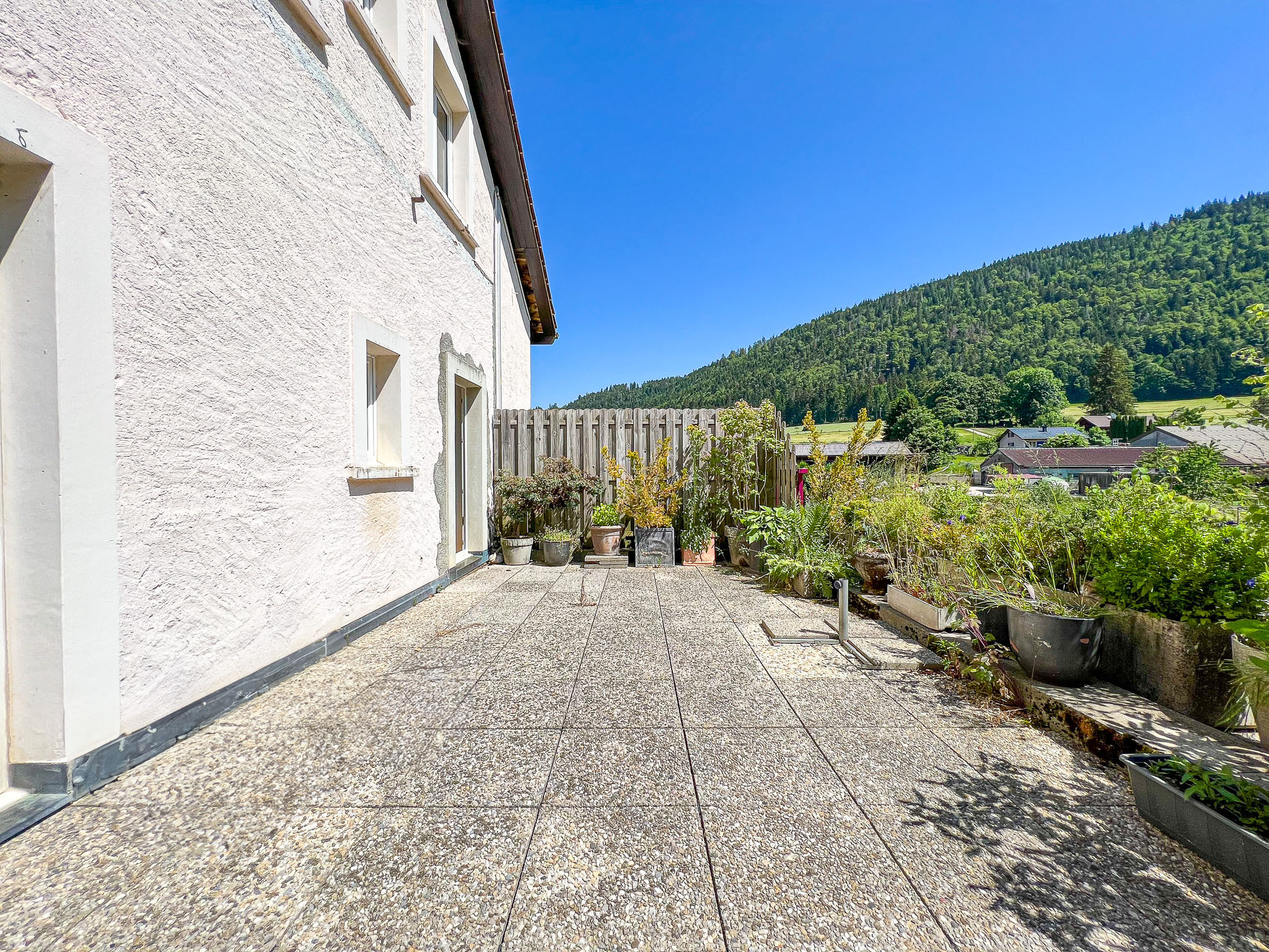 Terrasse exposée sud-ouest Terrasse exposée sud-ouest