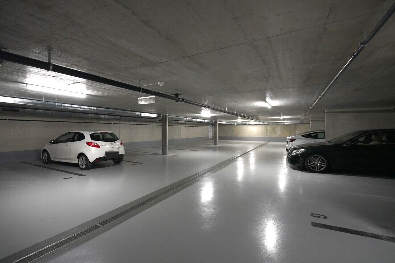 Interior view 4