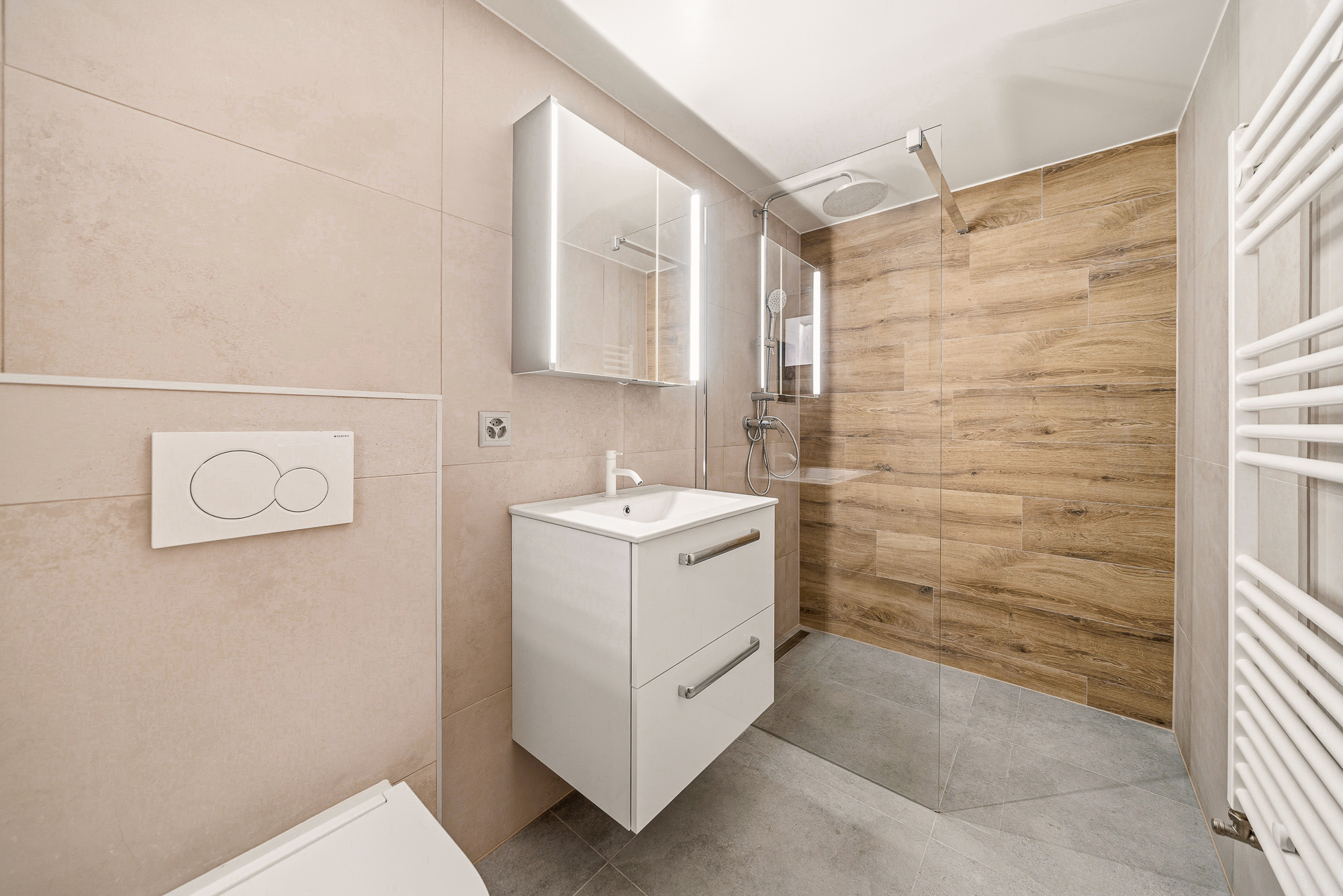 2 pces rénové en rez inf