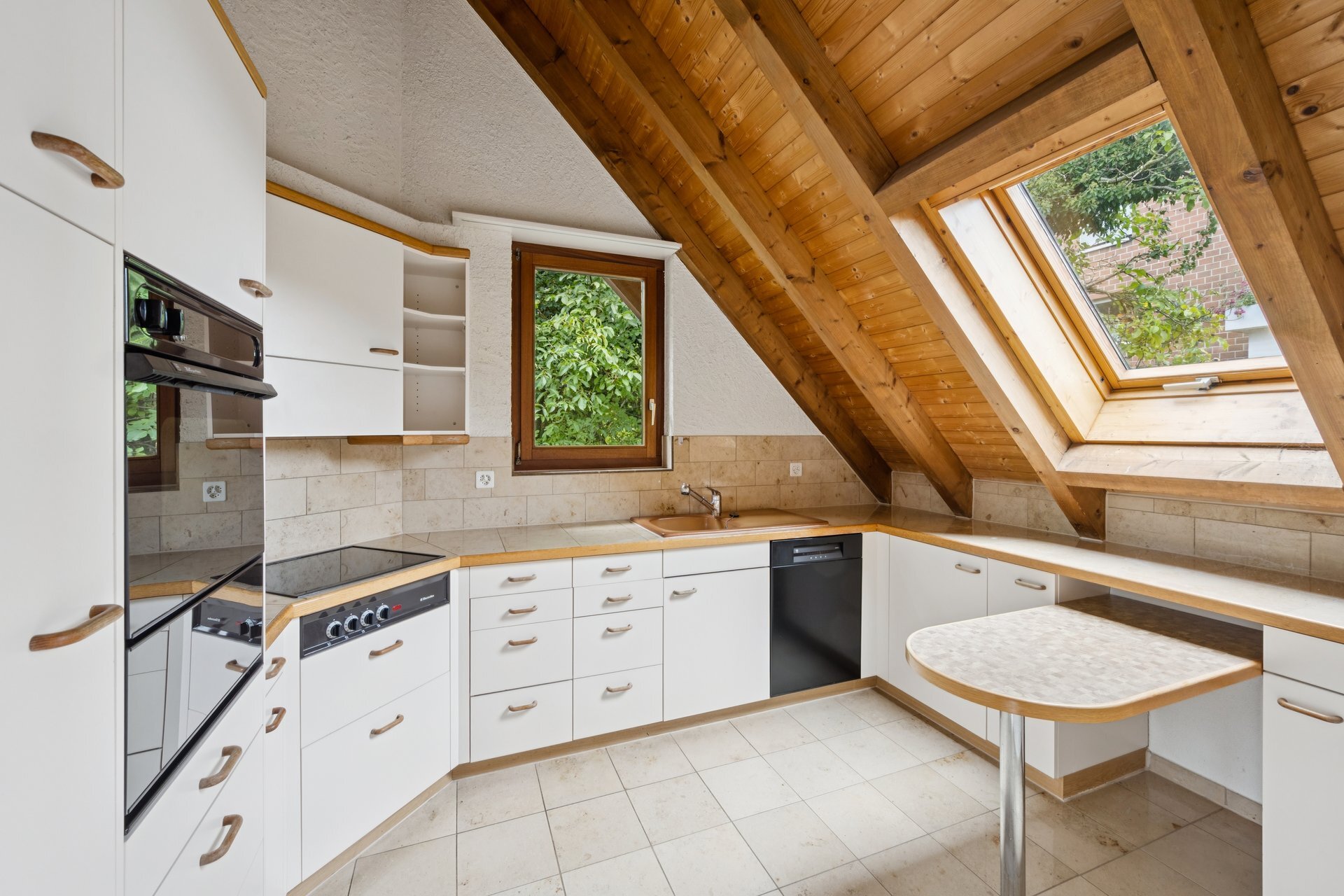 Interior view 2