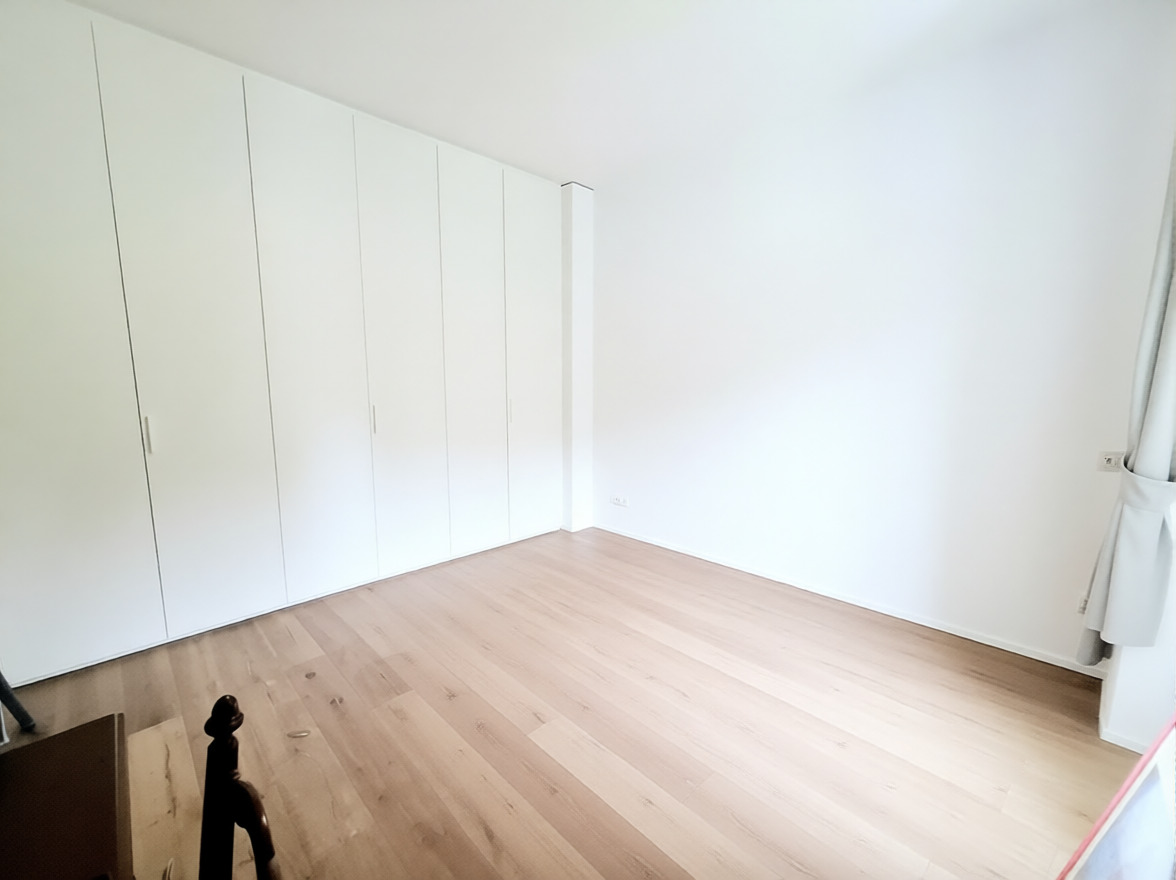 Image 6 Image 6