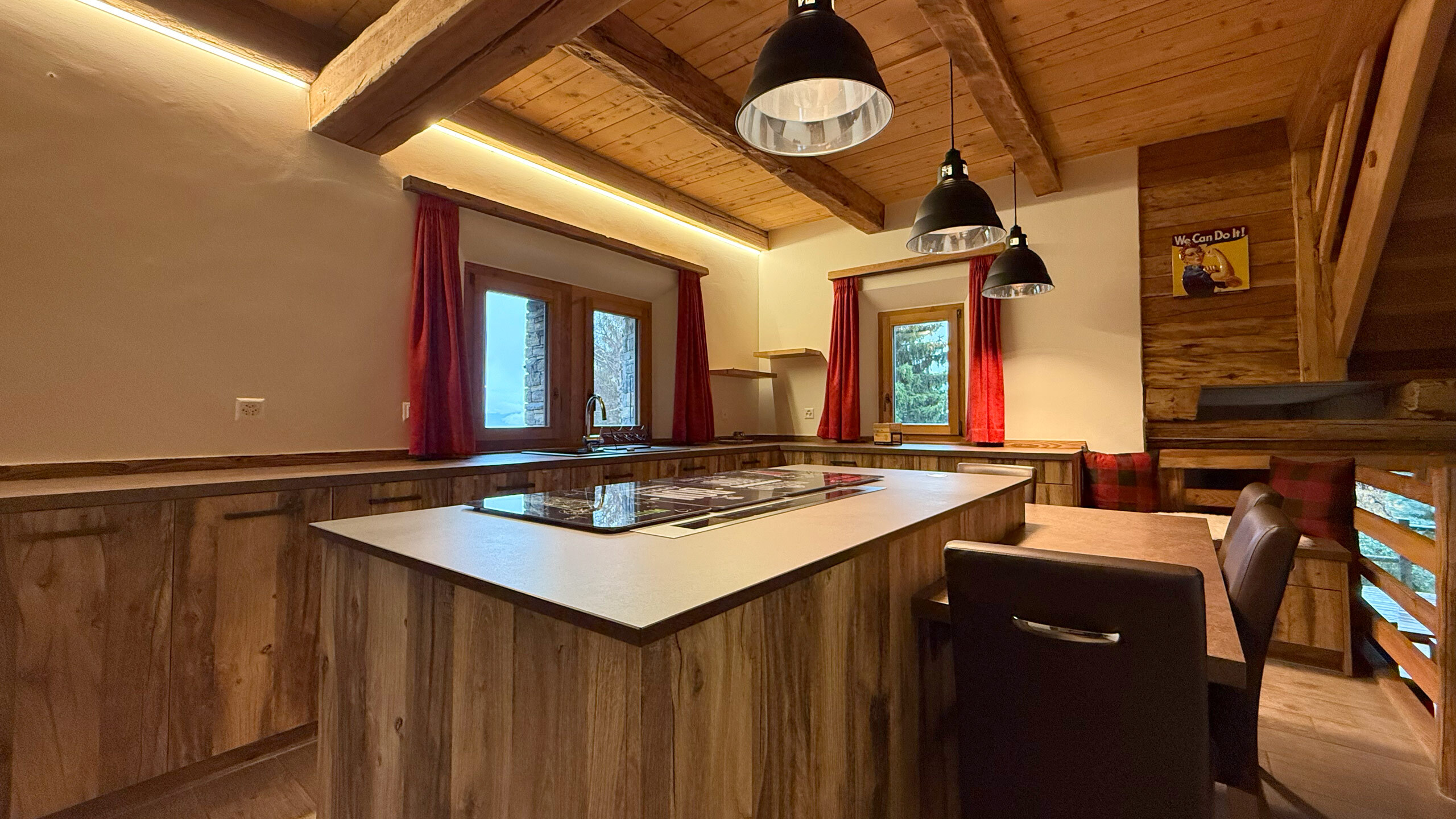 Cuisine - Vue depuis l'economat