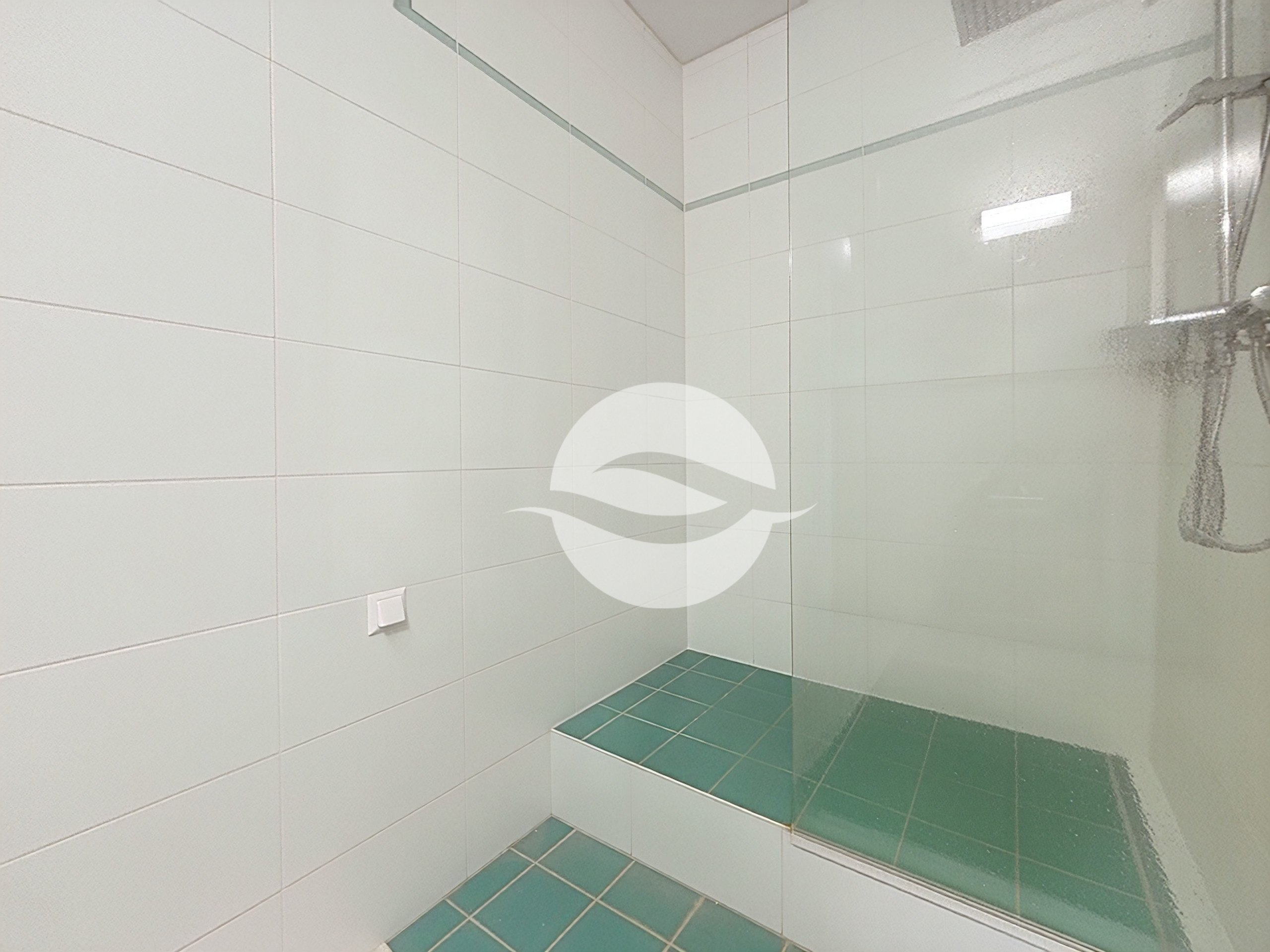 Salle de douche - WC Salle de douche - WC