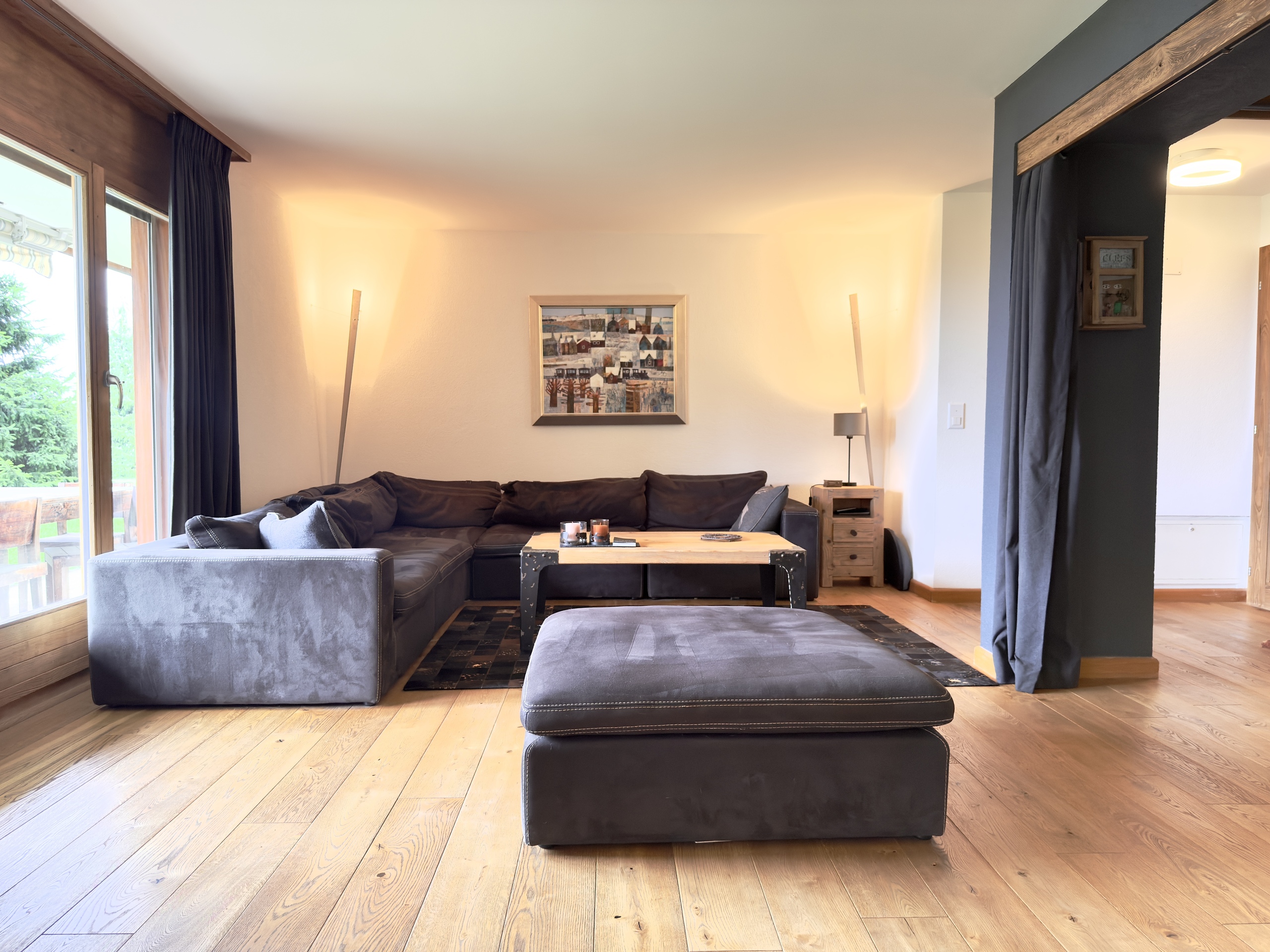Interior view 4