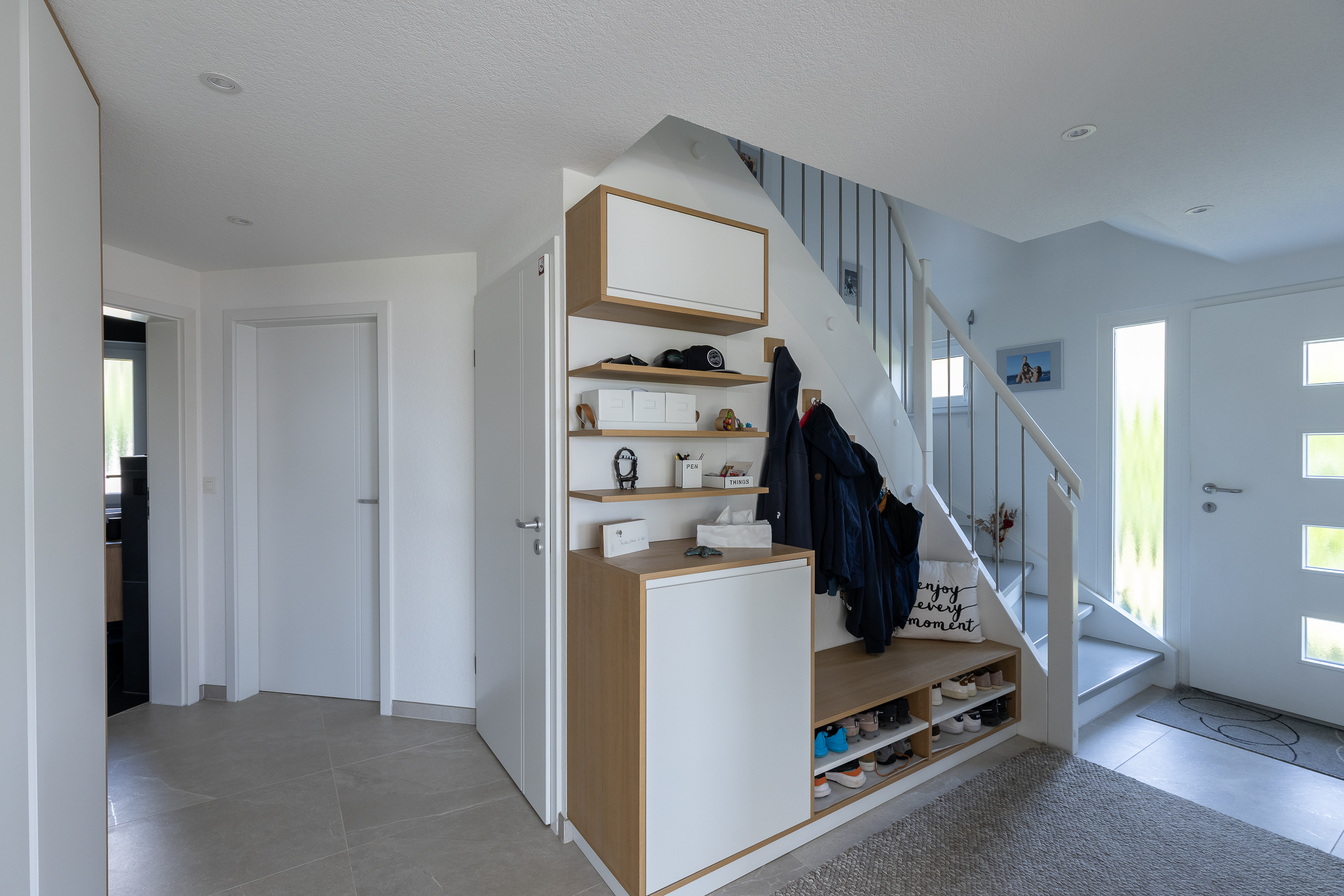 Interior view 9
