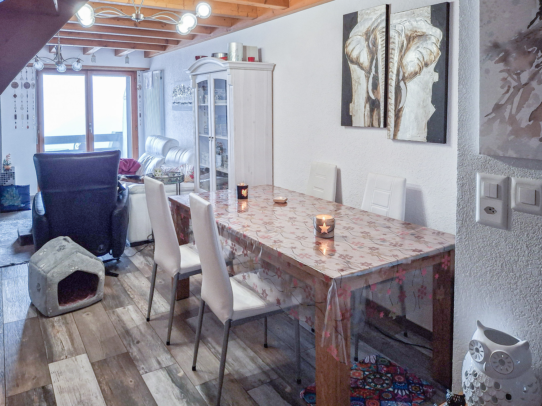 Espace salle à manger au 1er niveau