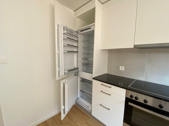 Interior view 3