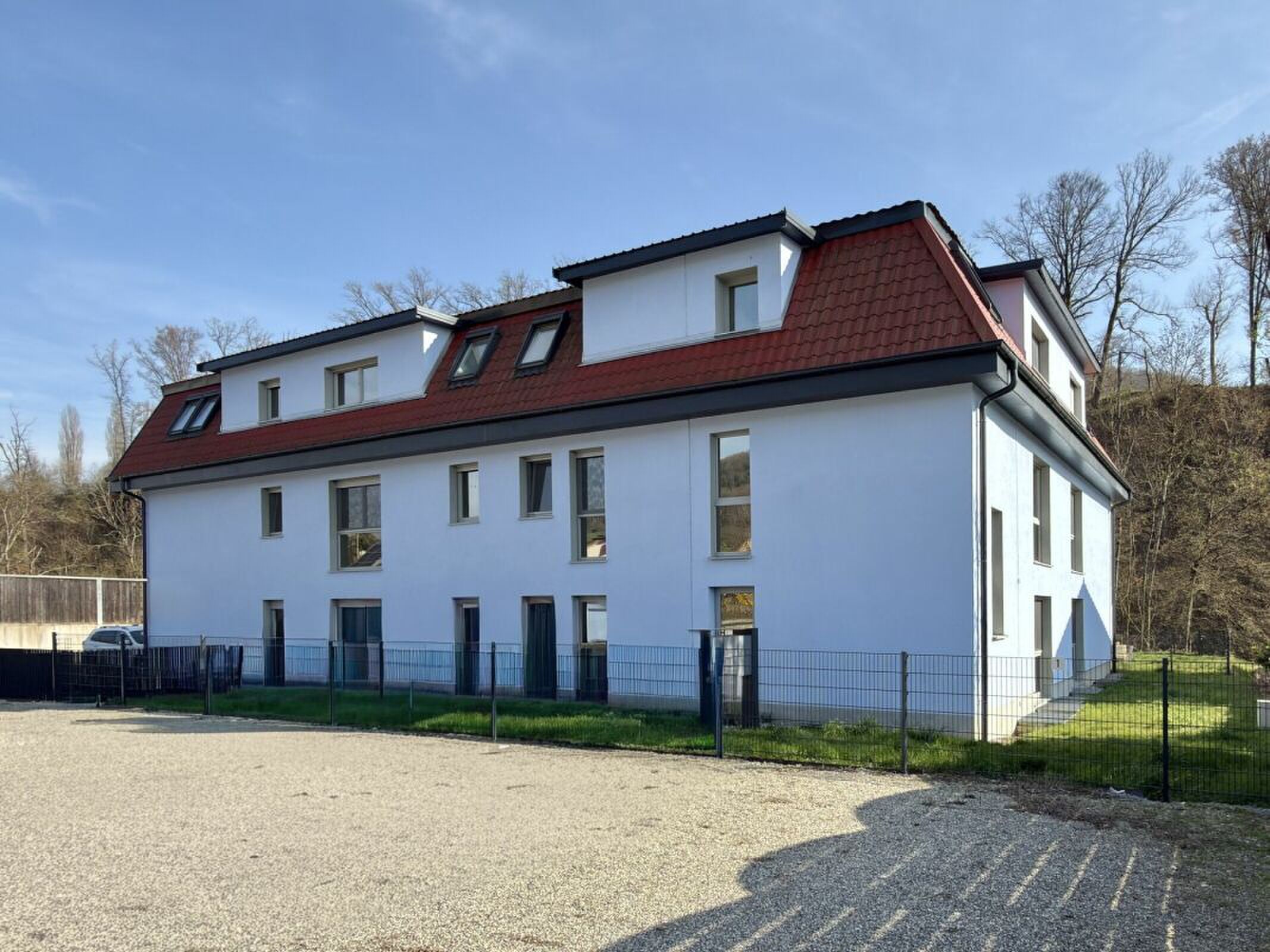 Firstview