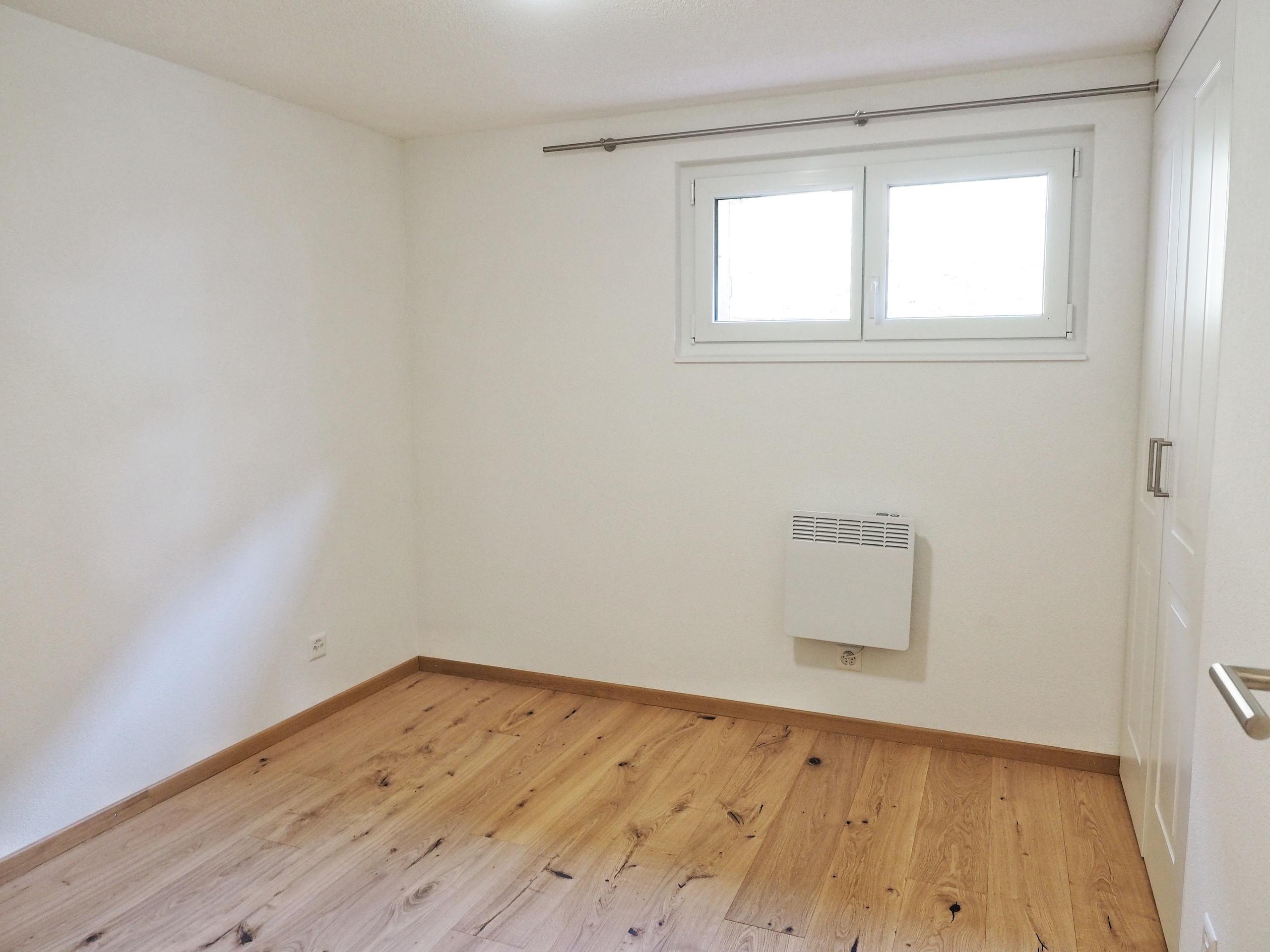 Interior view 4
